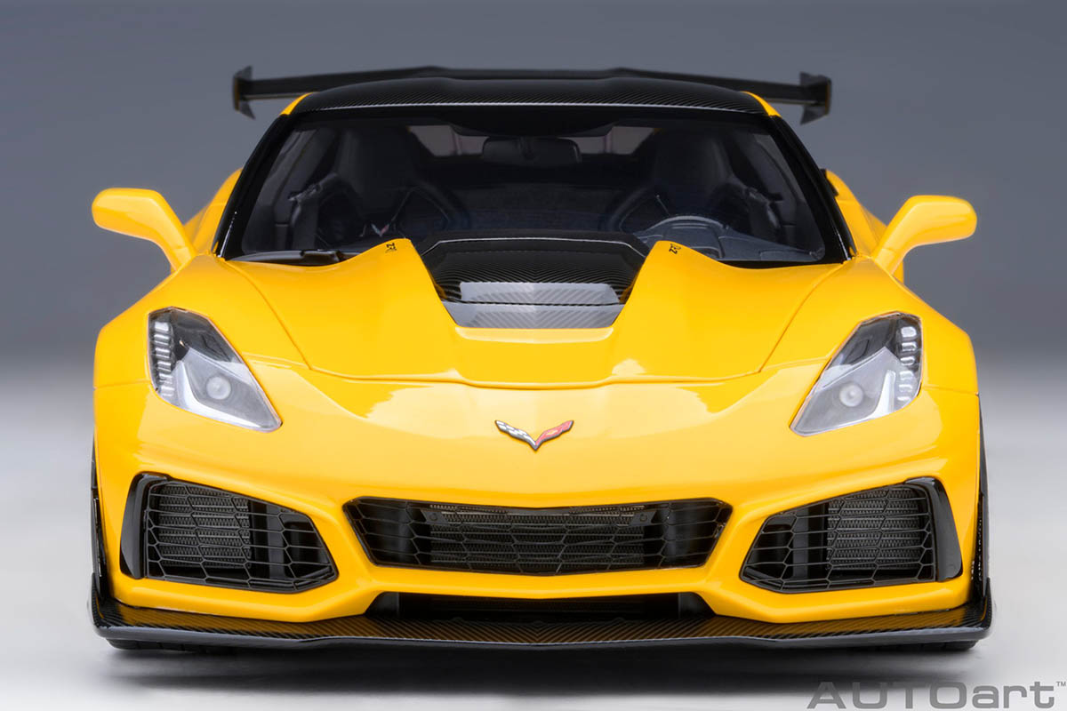 Chevrolet Corvette C7 ZR1 1:18 Autoart Amarelo - 20 anos! Loja on