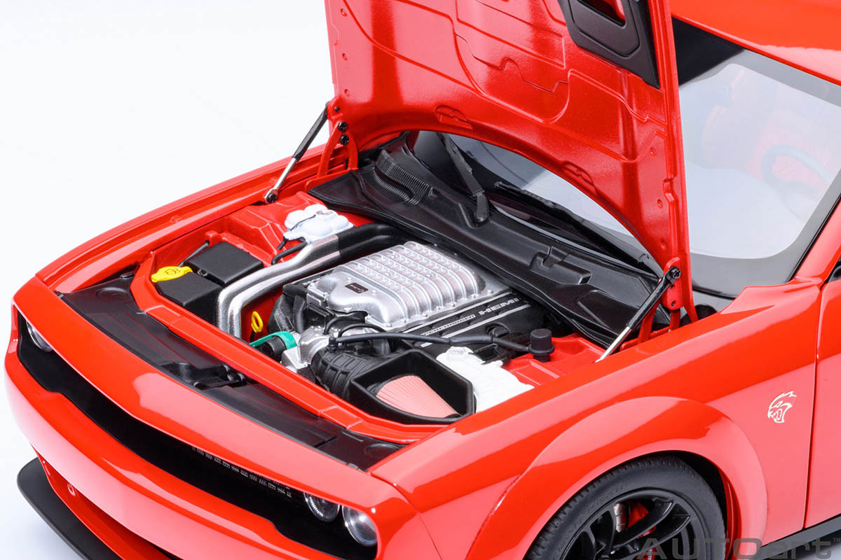 Dodge Challenger SRT Jailbreak 2022 1:18 Autoart Vermelho - 20