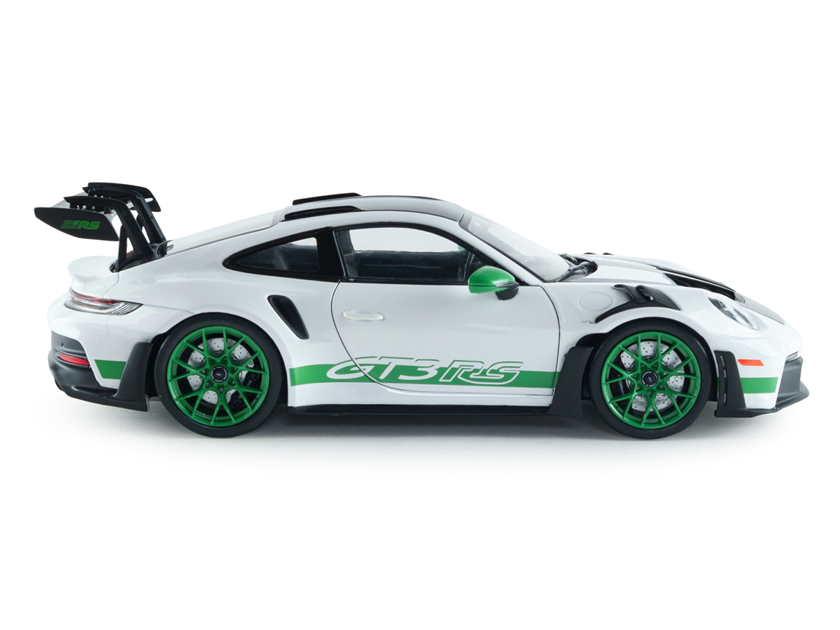 Porsche 911 GT3 RS Tribute to Carrera RS Package 2024 1:18 Solido