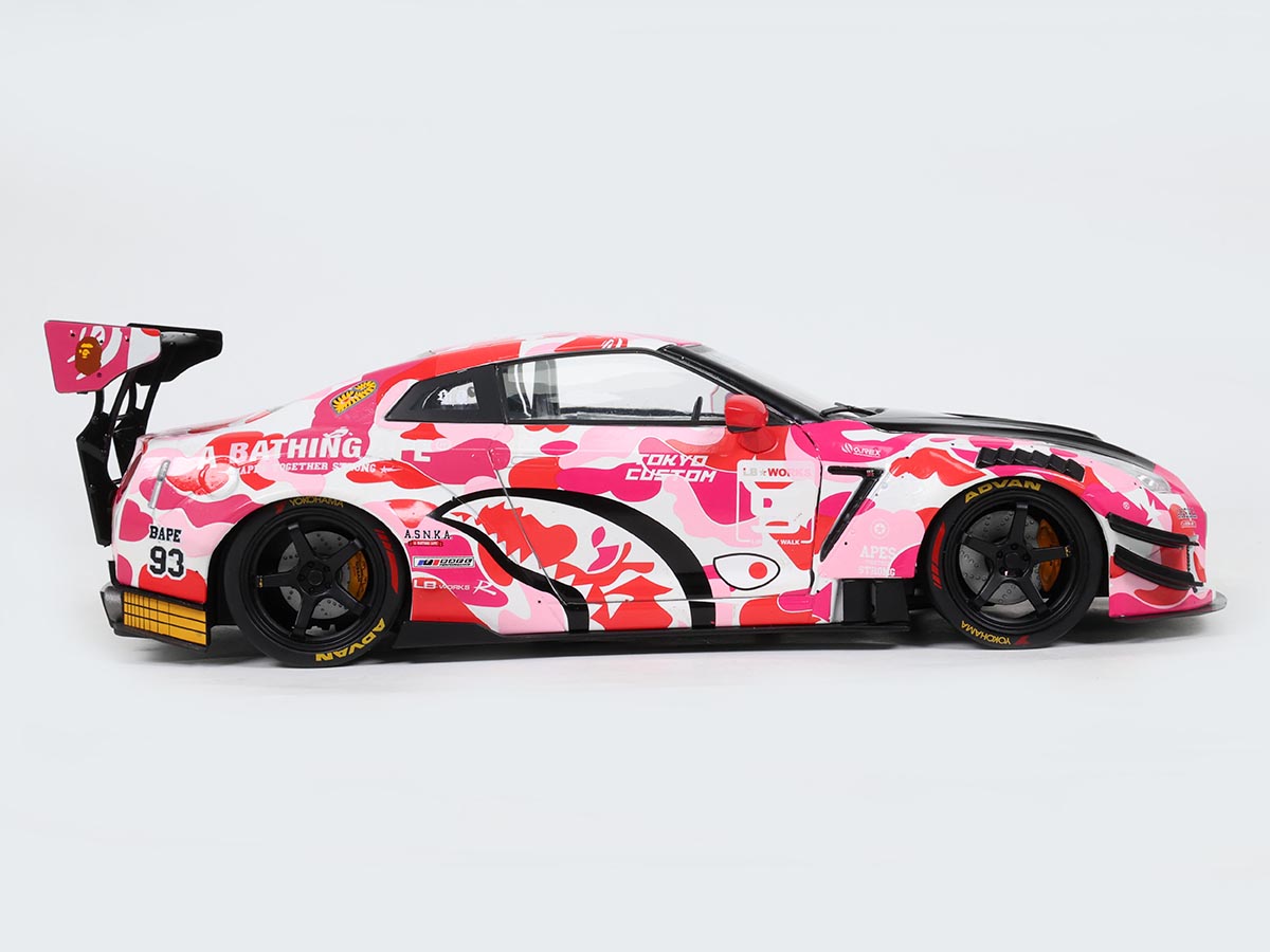 Nissan GT-R (R35) LBWK Liberty Walk Body Kit 2.0 PINK CAMO 2025 1:18 ...