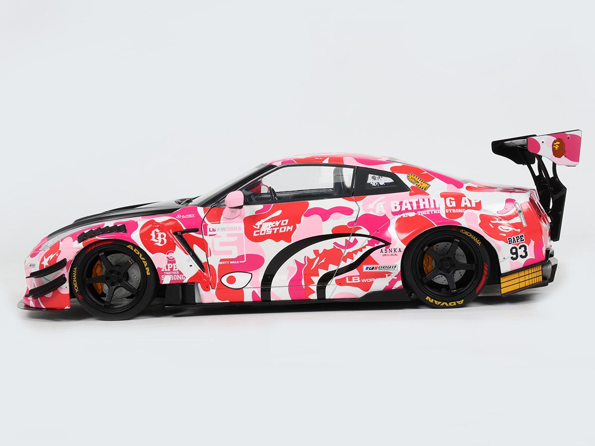 Nissan GT-R (R35) LBWK Liberty Walk Body Kit 2.0 PINK CAMO 2025 1:18 ...