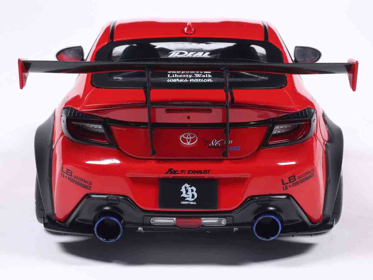 Toyota GR86 LBWK Liberty Walk Body Kit 2024 1:18 Solido Vermelho