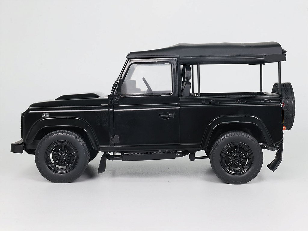 Land Rover Defender 90 Short 2016 1:18 Solido Preto - 20 anos! Loja on ...