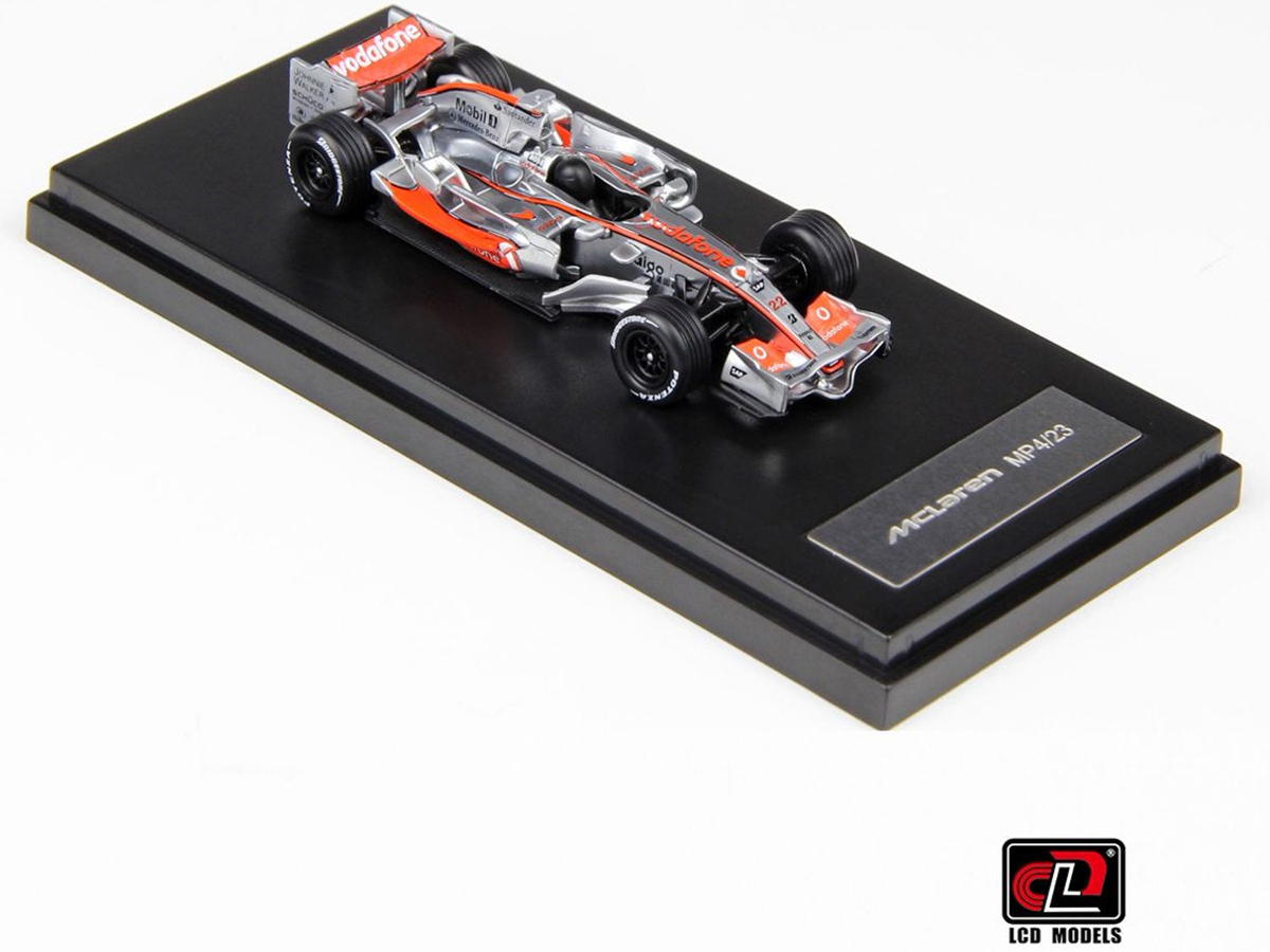 PRÉ-VENDA *** Fórmula 1 Vodafone McLaren Mercedes MP4-23 2008 1:64