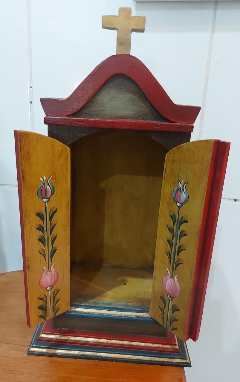 Oratorio em madeira - Coisas da Geo - Artesanato mineiro e Móveis de ...