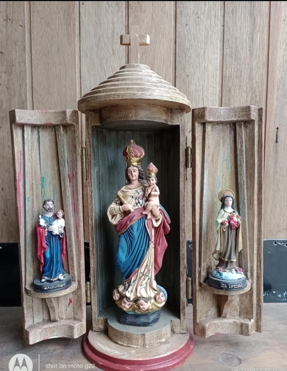 Oratorio em madeira modelo bala - Coisas da Geo - Artesanato mineiro e ...