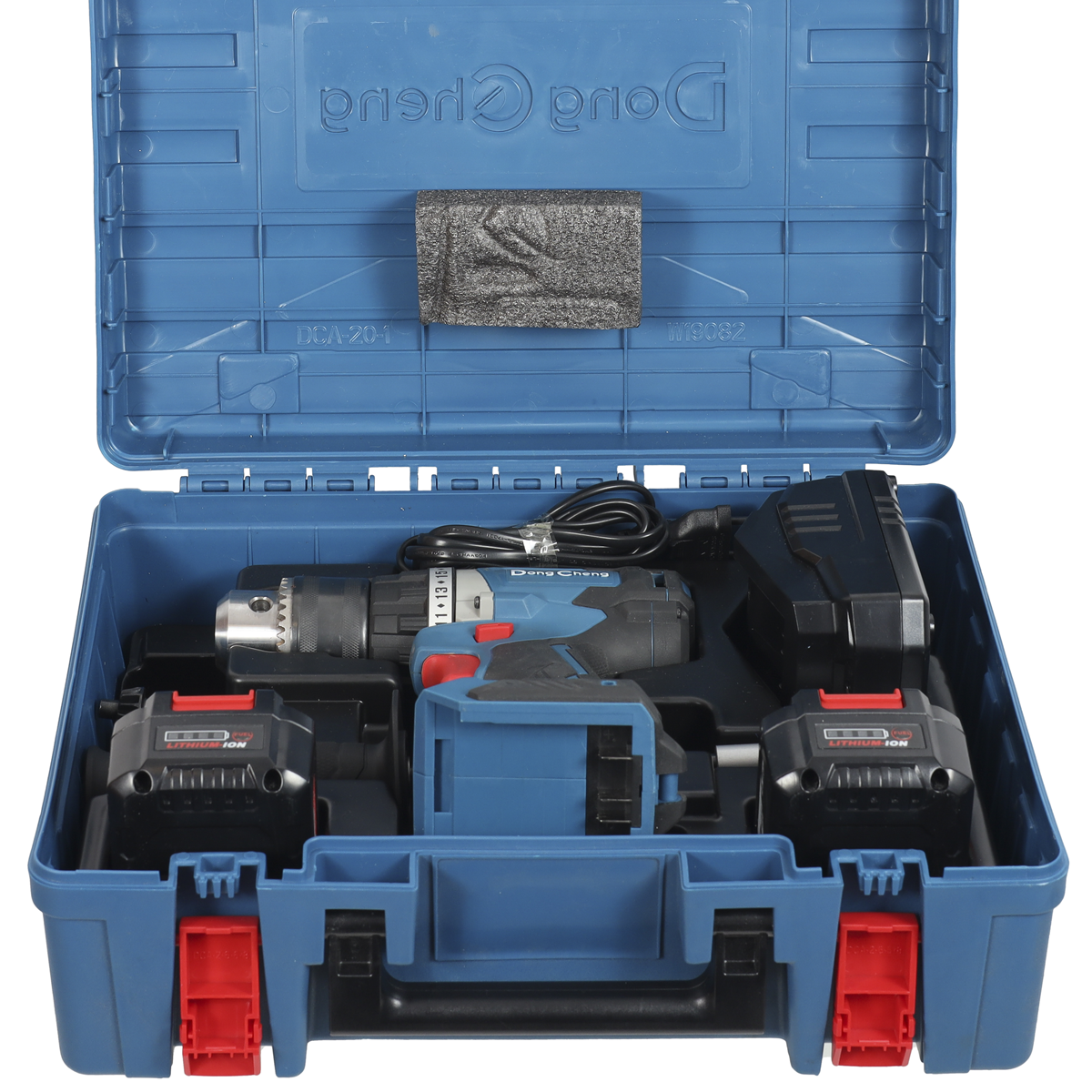 Parafusadeira/furadeira 20v C/2 Baterias Dongcheng Dcjz03-13 - suzer