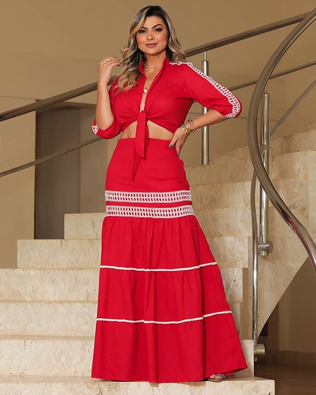 Conjunto de saia longa e blusa de renda sales