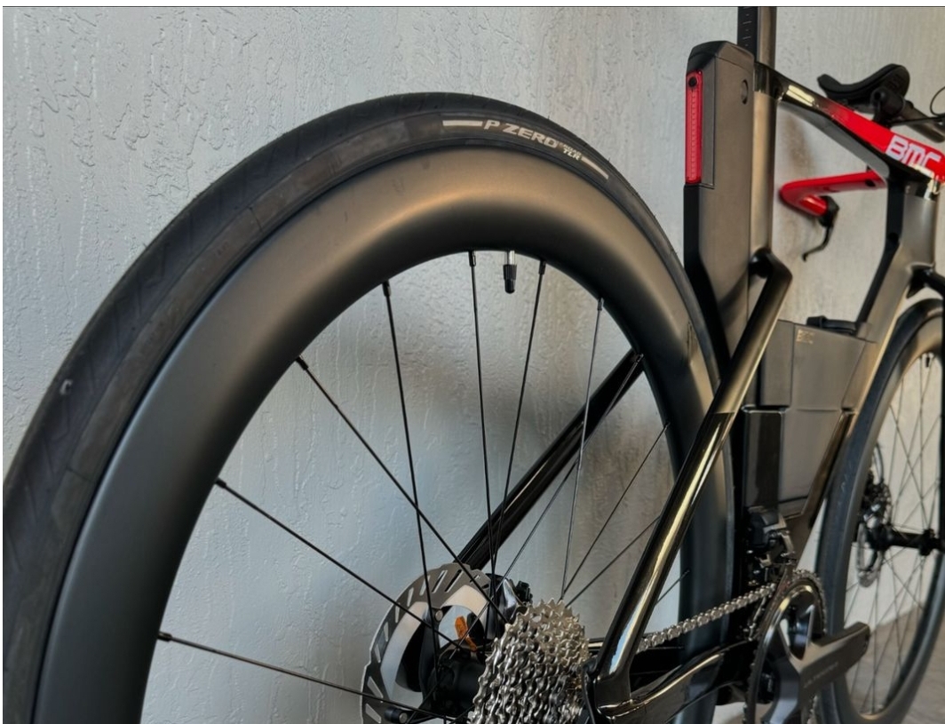 BICICLETA DE TRIATHLON BMC TM 01 2025 - Triathlon Acessórios