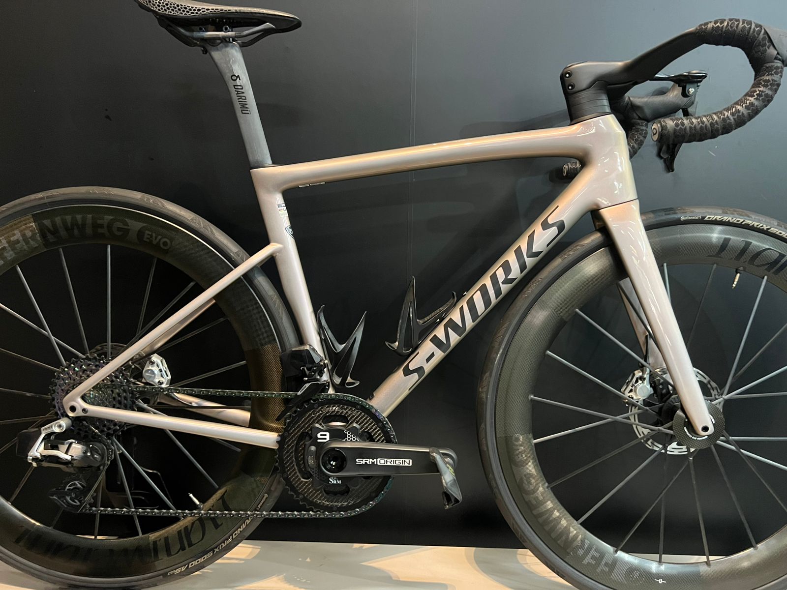 BICICLETA SPEED SPECIALIZED TARMAC S-WORKS SL8 - Triathlon Acessórios