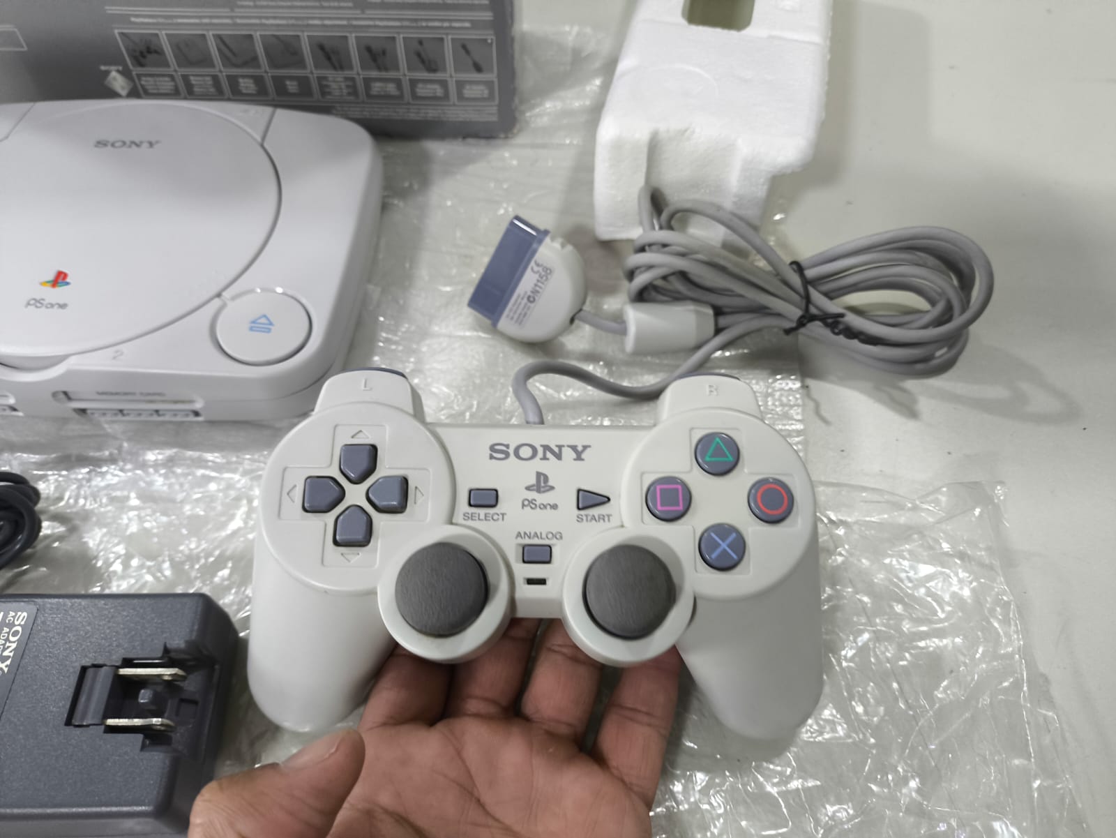 Console Playstation One - PS One Baby Americano SCPH-101- PS1 CIB