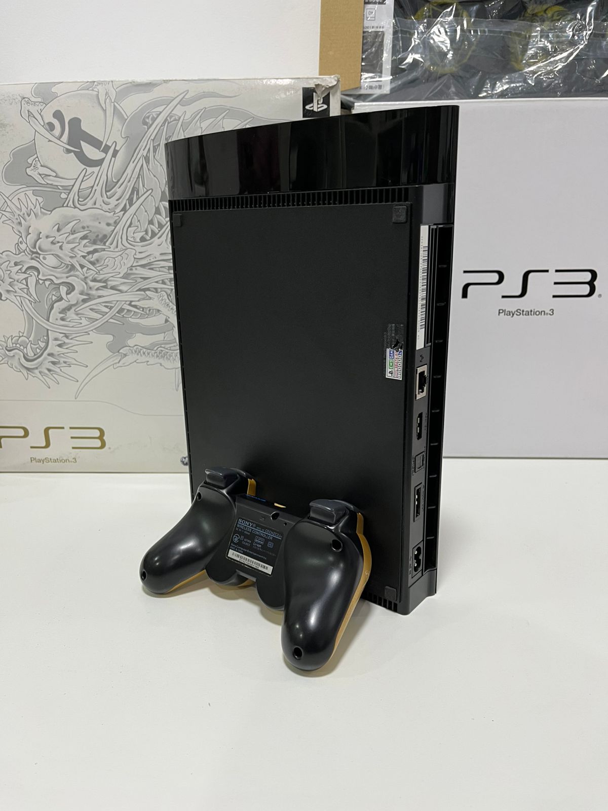 Console Playstation 3 Super Slim Edição Yakuza - PS3 Super Slim