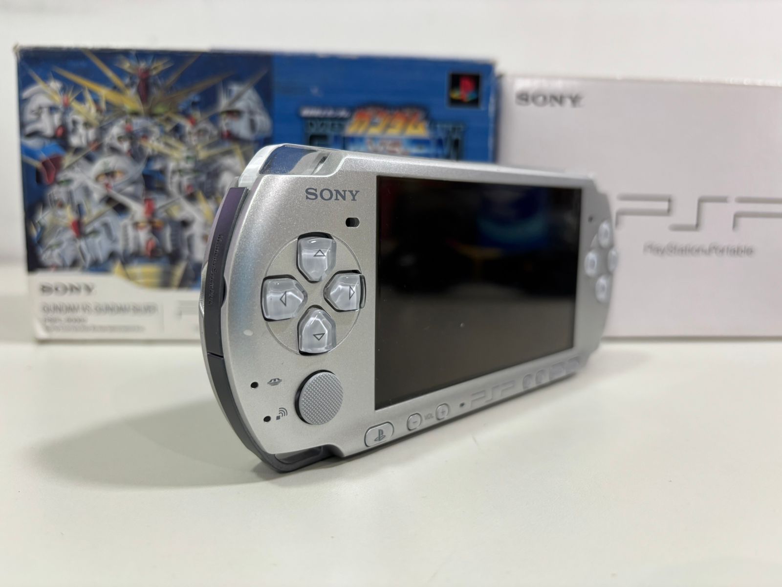 Console PSP-3000 Edição Gundam VS. Gundam Silver - PSP Com
