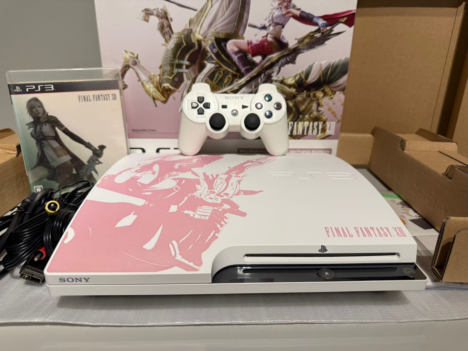 Console Playstation 3 Slim Ed Final Fantasy 13 - PS3 Slim Branco