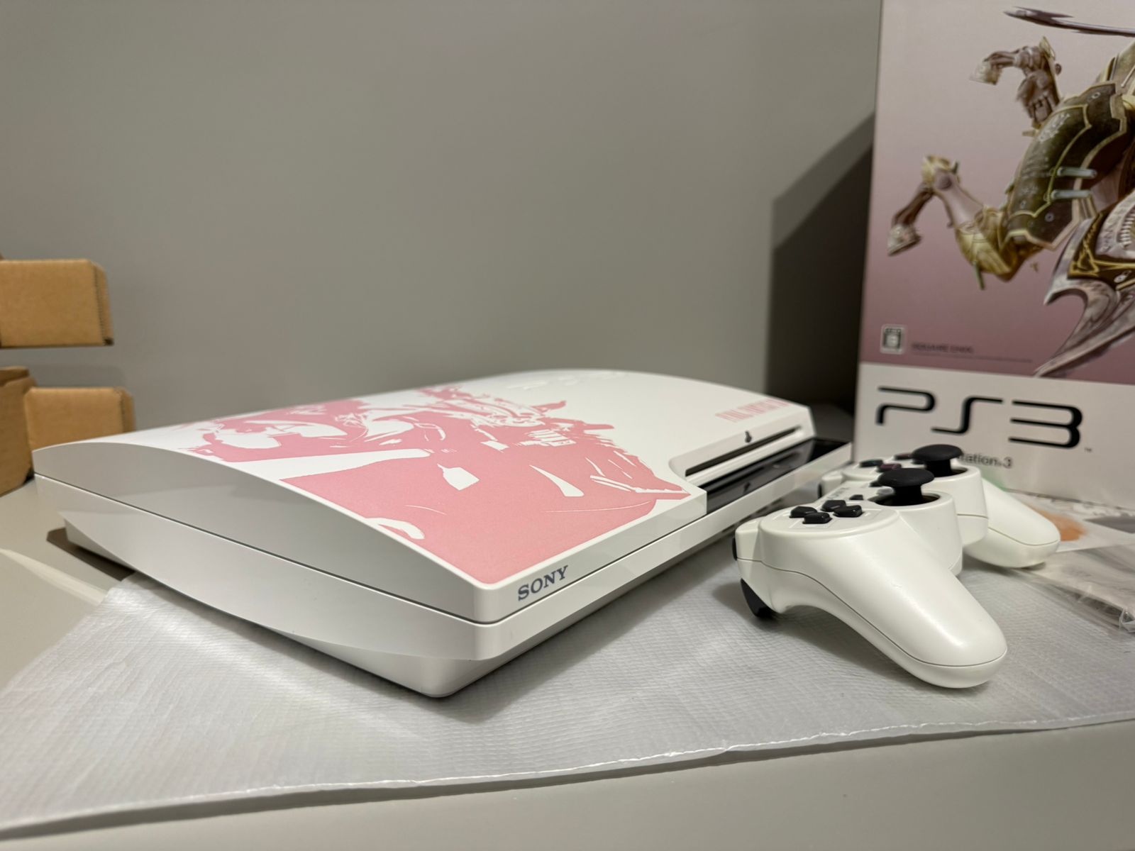 Console Playstation 3 Slim Ed Final Fantasy 13 - PS3 Slim Branco