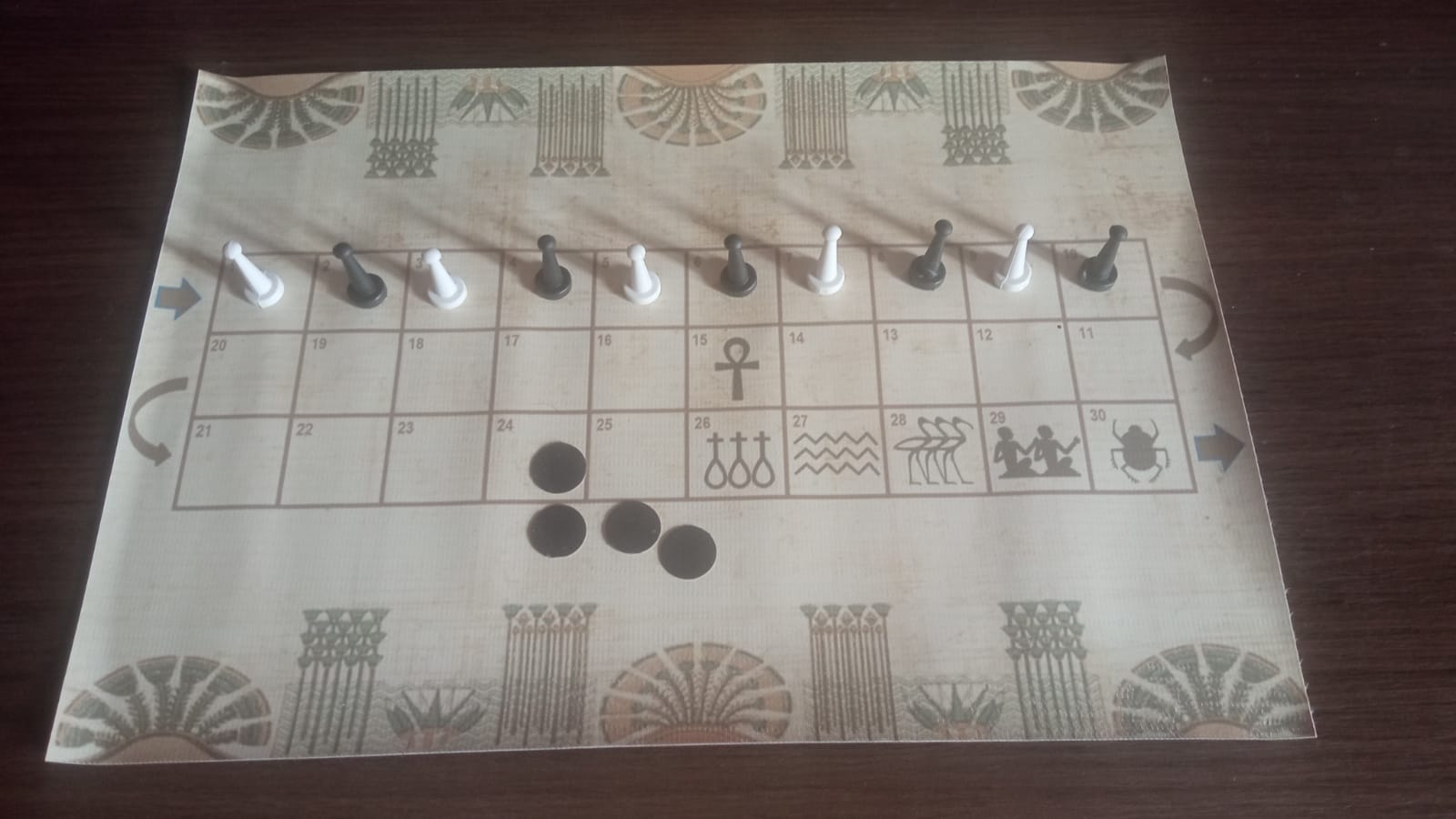 Senet: o jogo de tabuleiro mais antigo já registrado