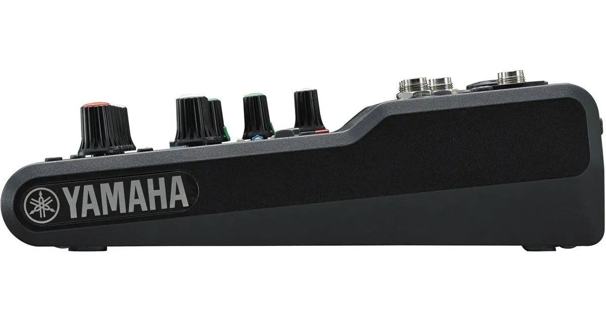Mesa De Som Yamaha MG06X 6 Canais - Home
