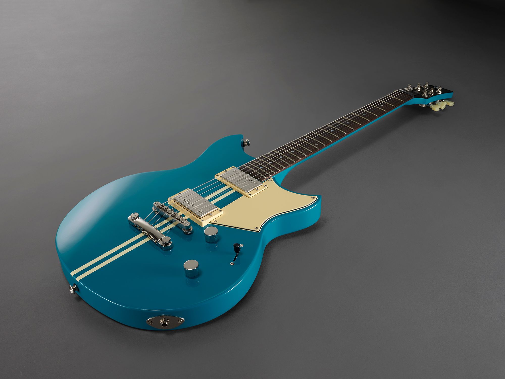 Guitarra Yamaha Revstar Element RSE20 Swift Blue - Home