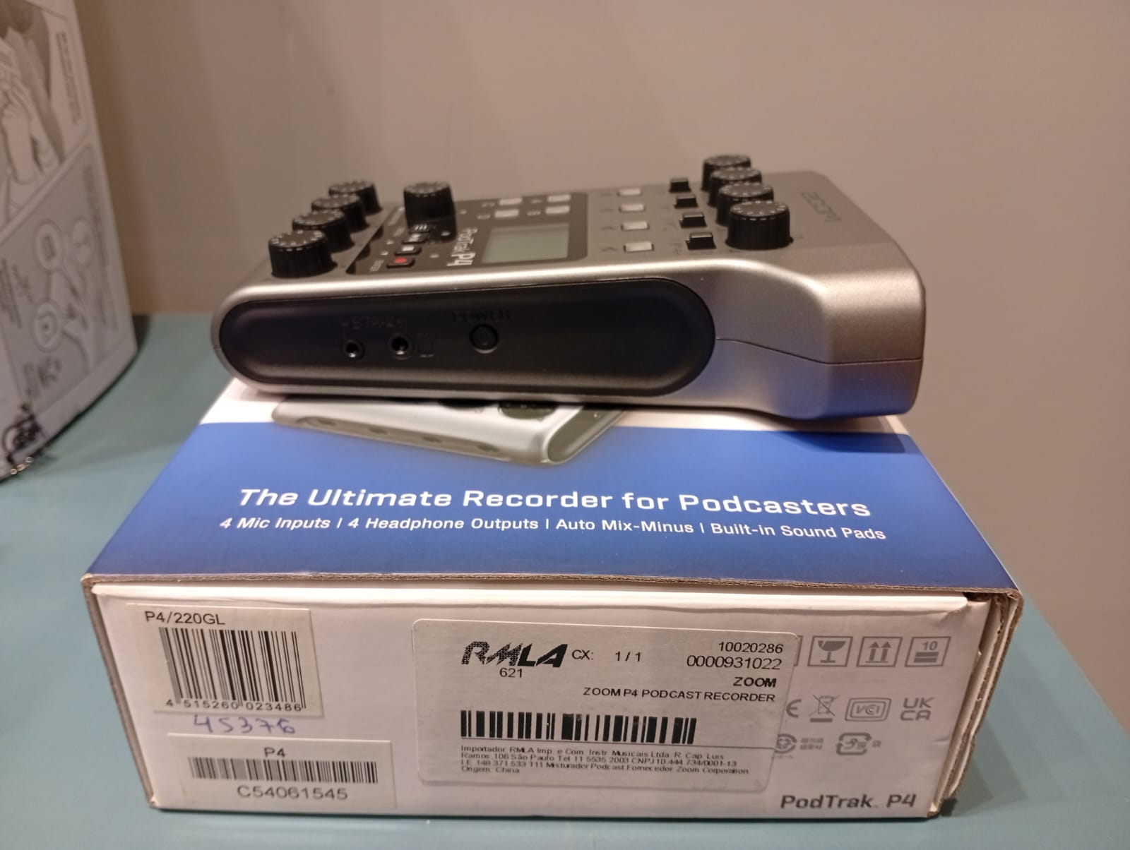 ZOOM GRAVADOR DIGITAL PODTRACK P4 (OUTLET) - Home