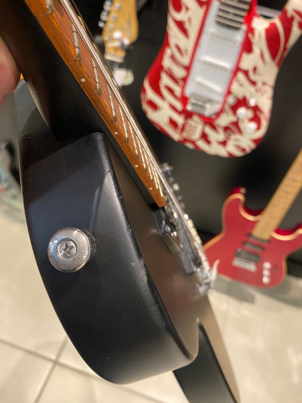 EPIPHONE GUIT LES PAUL SPECIAL VE WORN EBONY (OUTLET) - Home