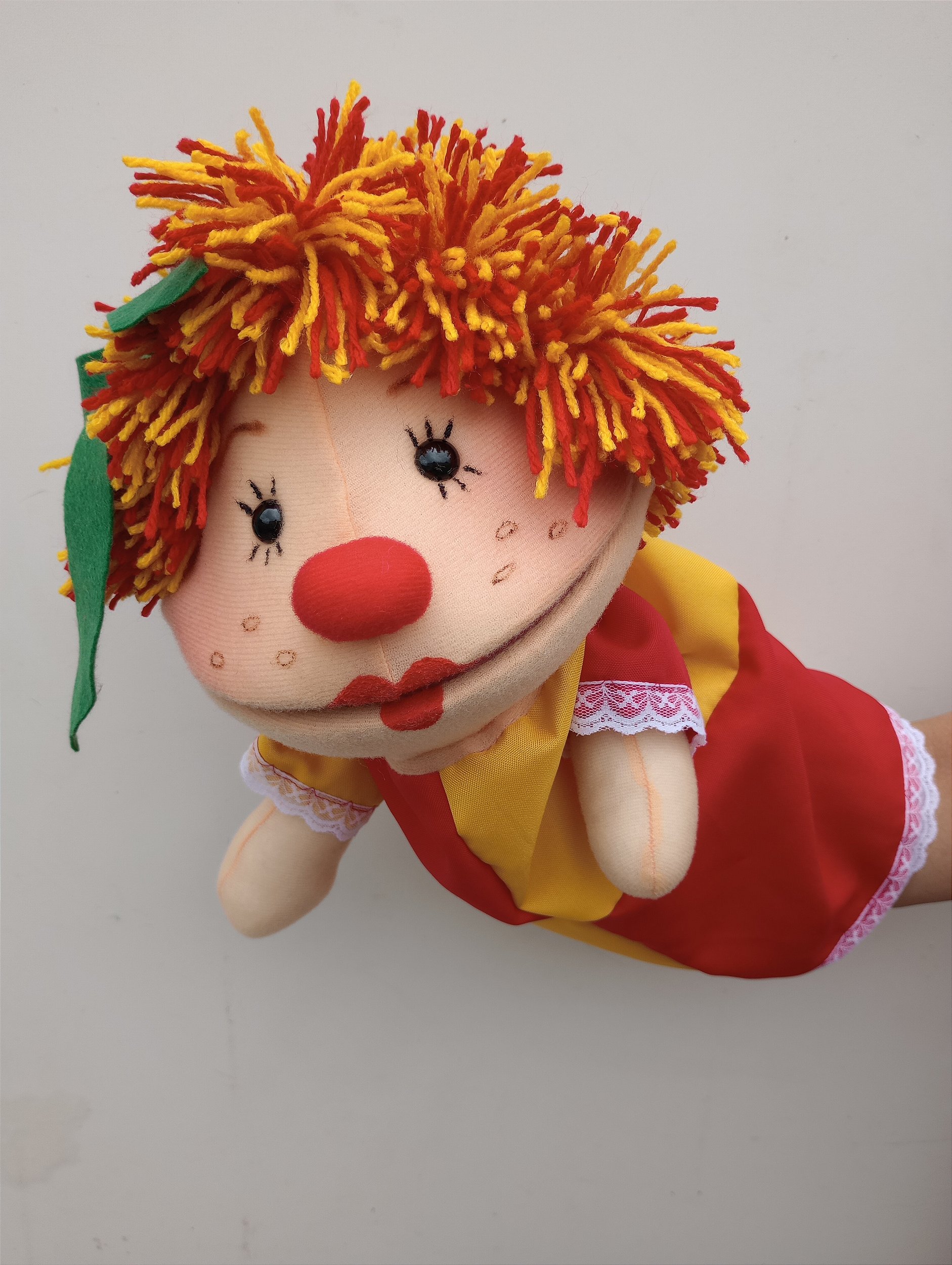 Fantoche Emília, boneca de pano - Retalhos e Sonhos