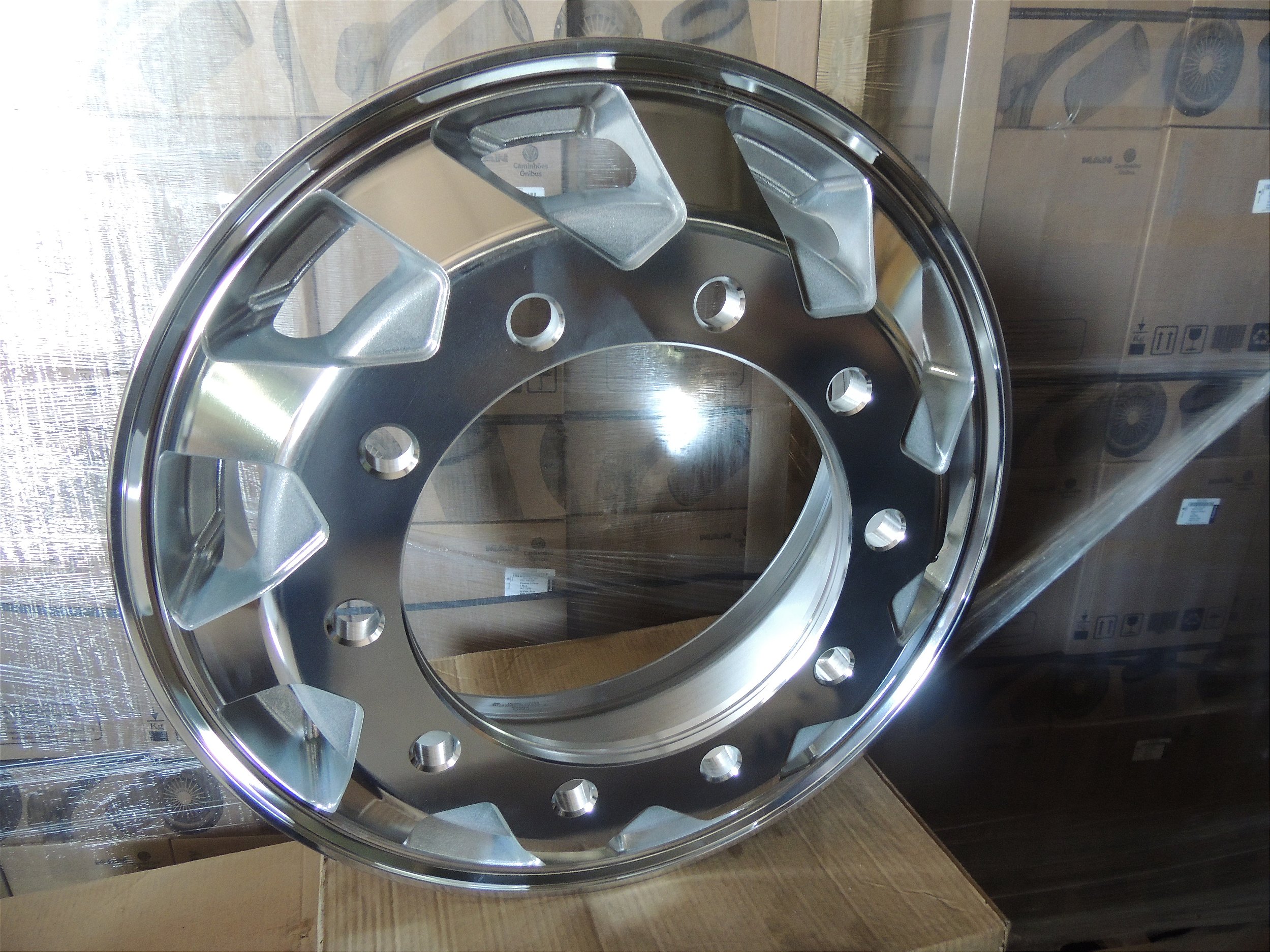 Roda Alumínio Speedmax C1250 Neo Rodas 8.25X22.5 - Futura Caminhões ...