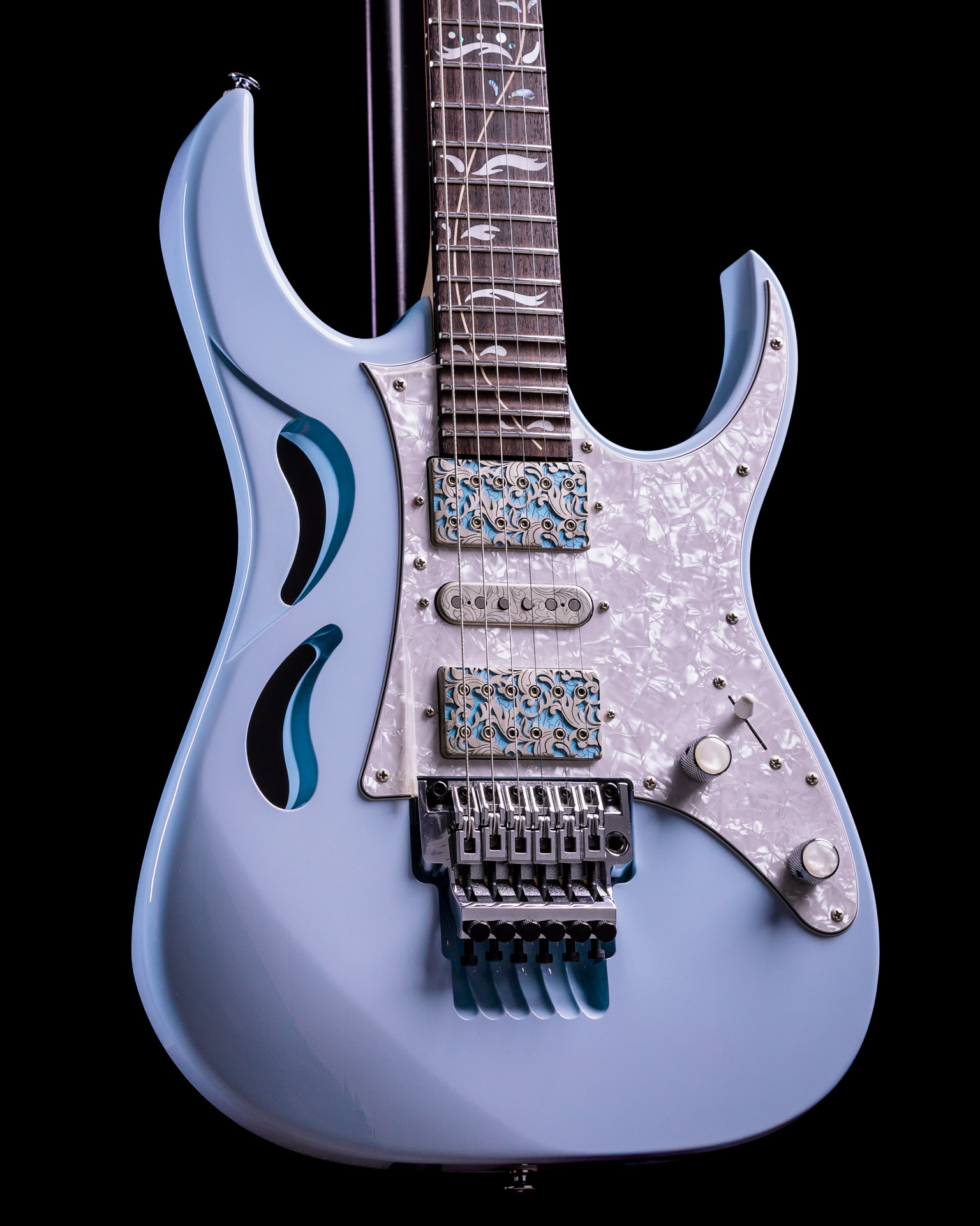 Guitarra Ibanez Steve Vai Signature PIA3761 Blue Powder - The Tone