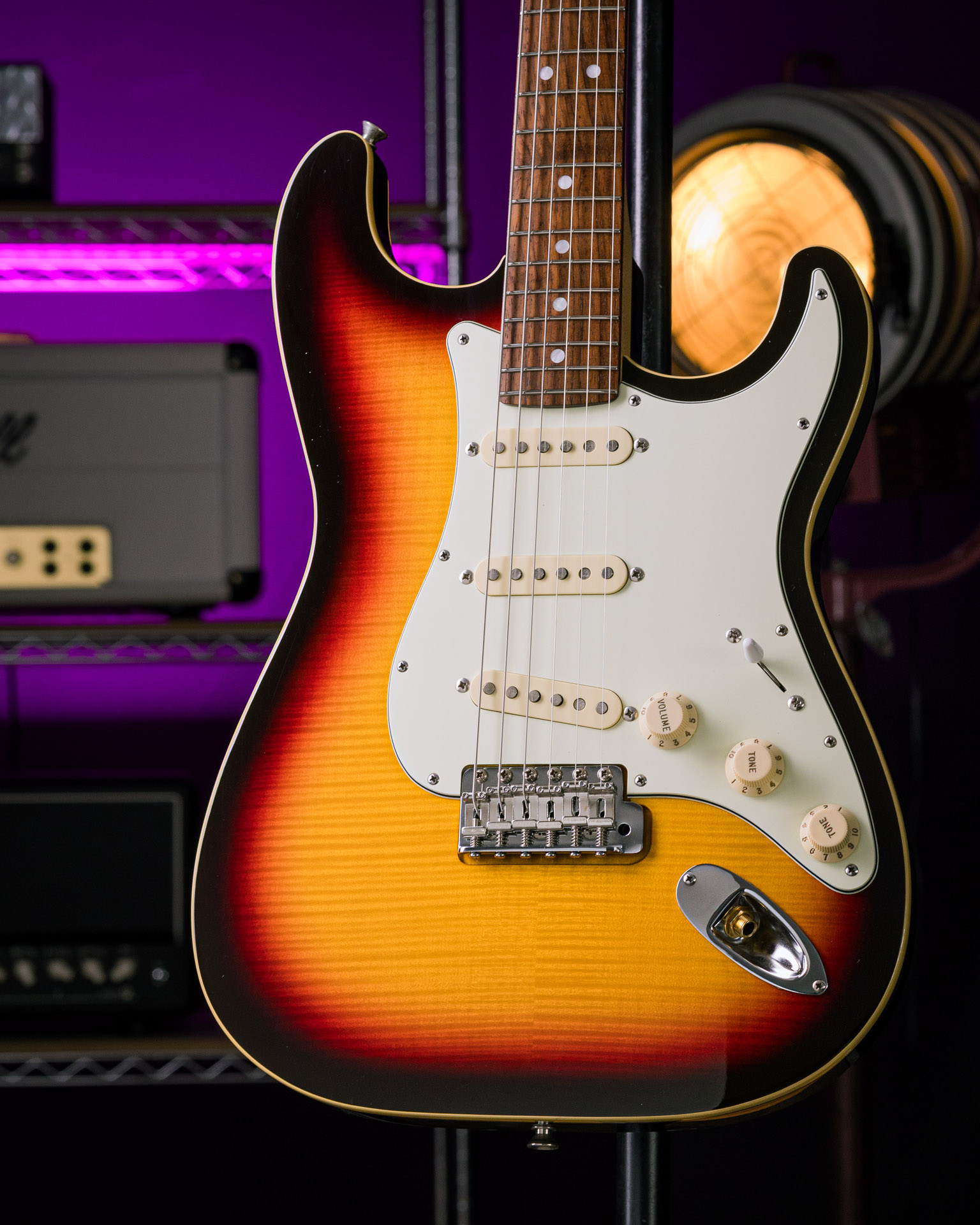 Guitarra Fender Aerodyne Classic Stratocaster Flame Maple Top