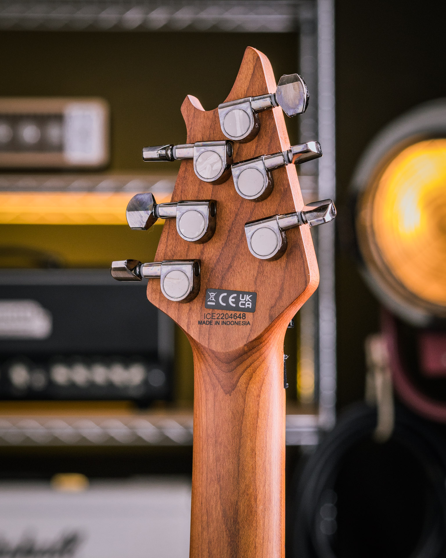 氏のために予約されています egusan33 EVH Wolfgang Sp Guitarra EVH Wolfgang Standard Black Walnut Top - The Tone Boutique