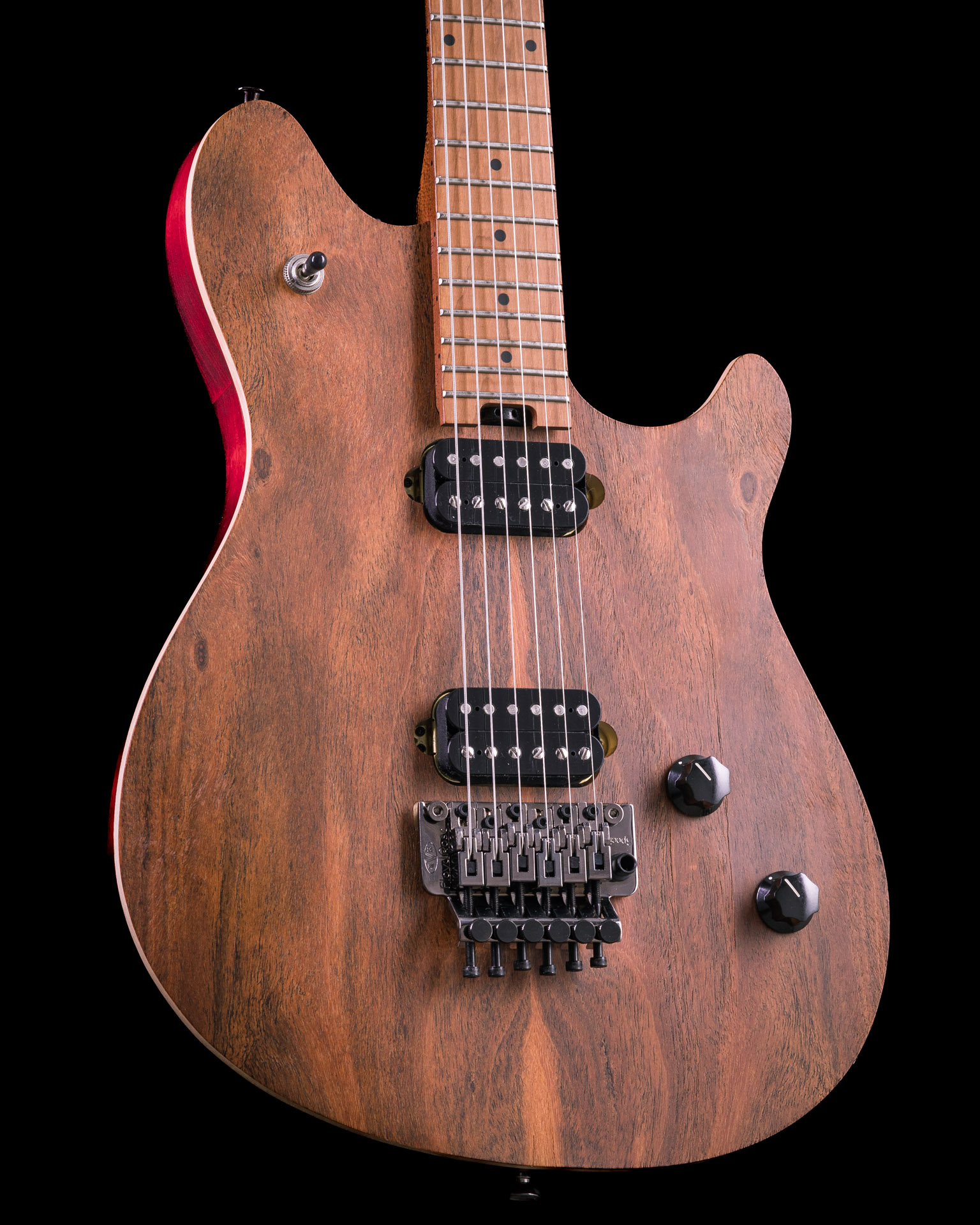 Guitarra EVH Wolfgang Standard Black Walnut Top - The Tone Boutique
