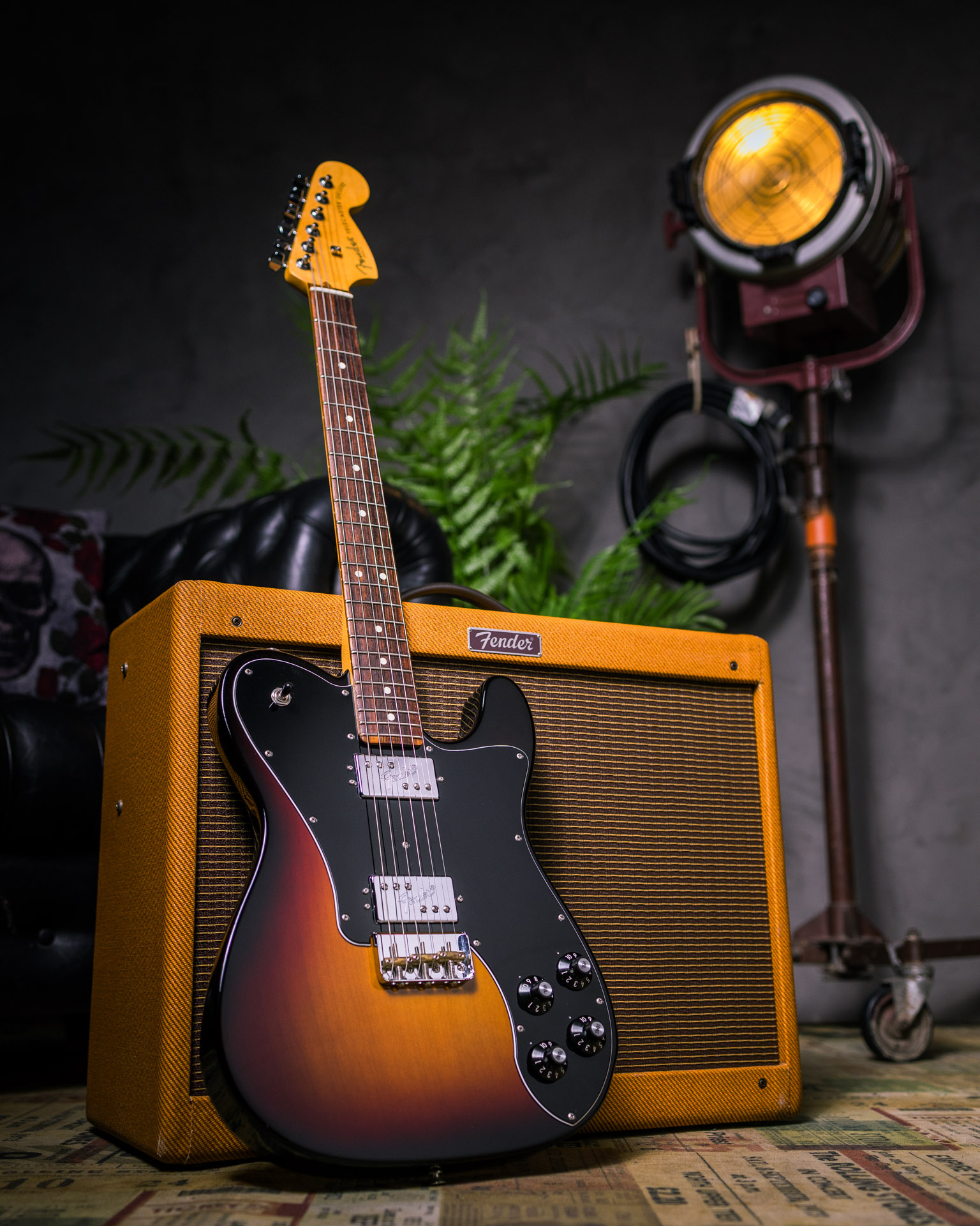 Guitarra Fender American Professional II Telecaster Deluxe - The