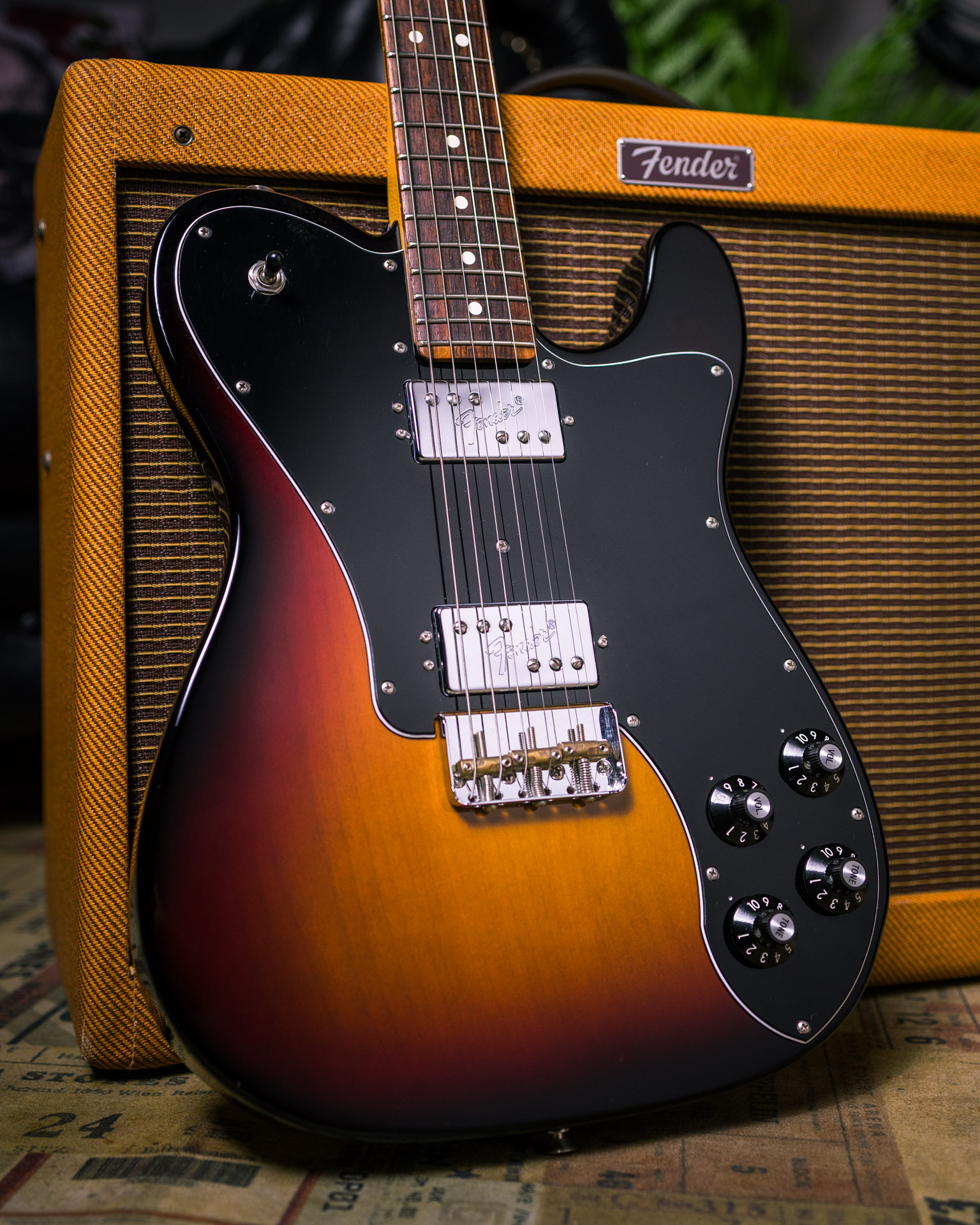 Guitarra Fender American Professional II Telecaster Deluxe - The