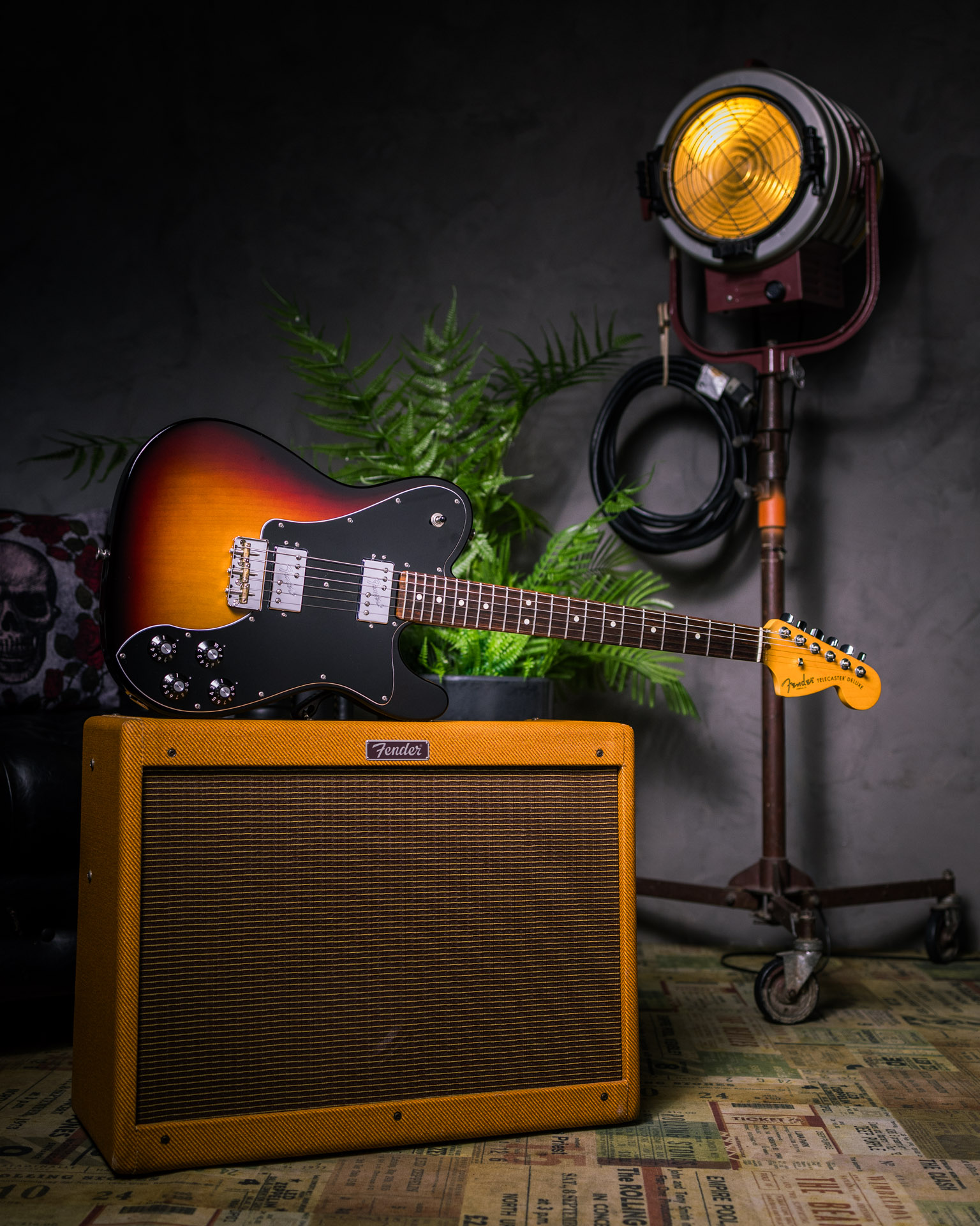 Guitarra Fender American Professional II Telecaster Deluxe - The