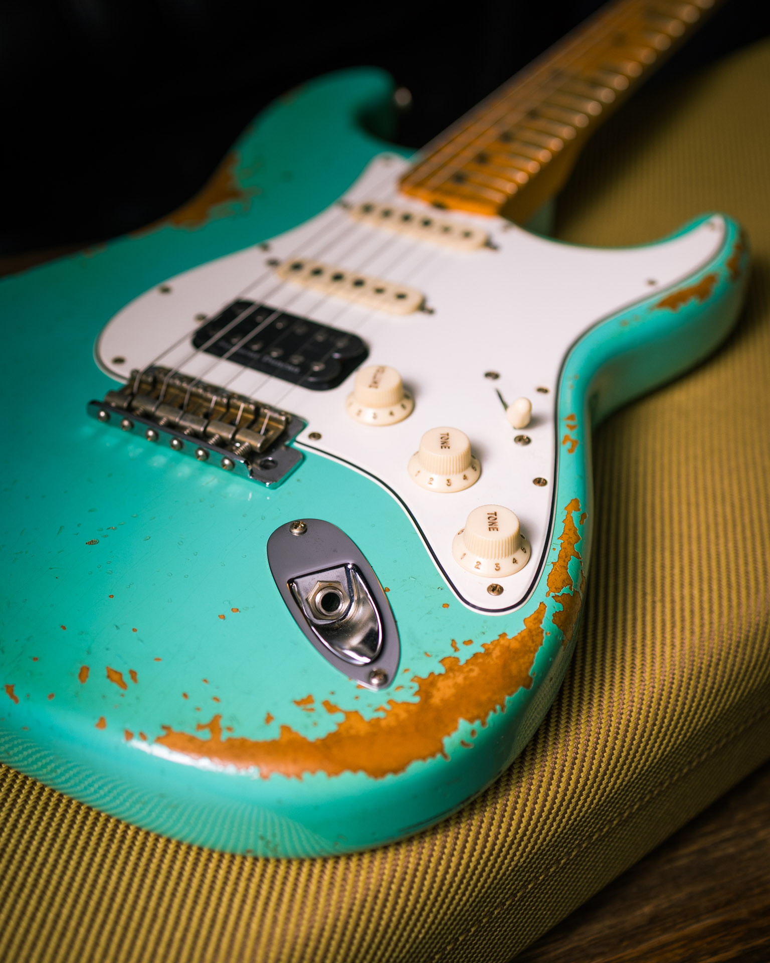 Guitarra Fender Custom Shop '69 Stratocaster HSS Heavy Relic - The