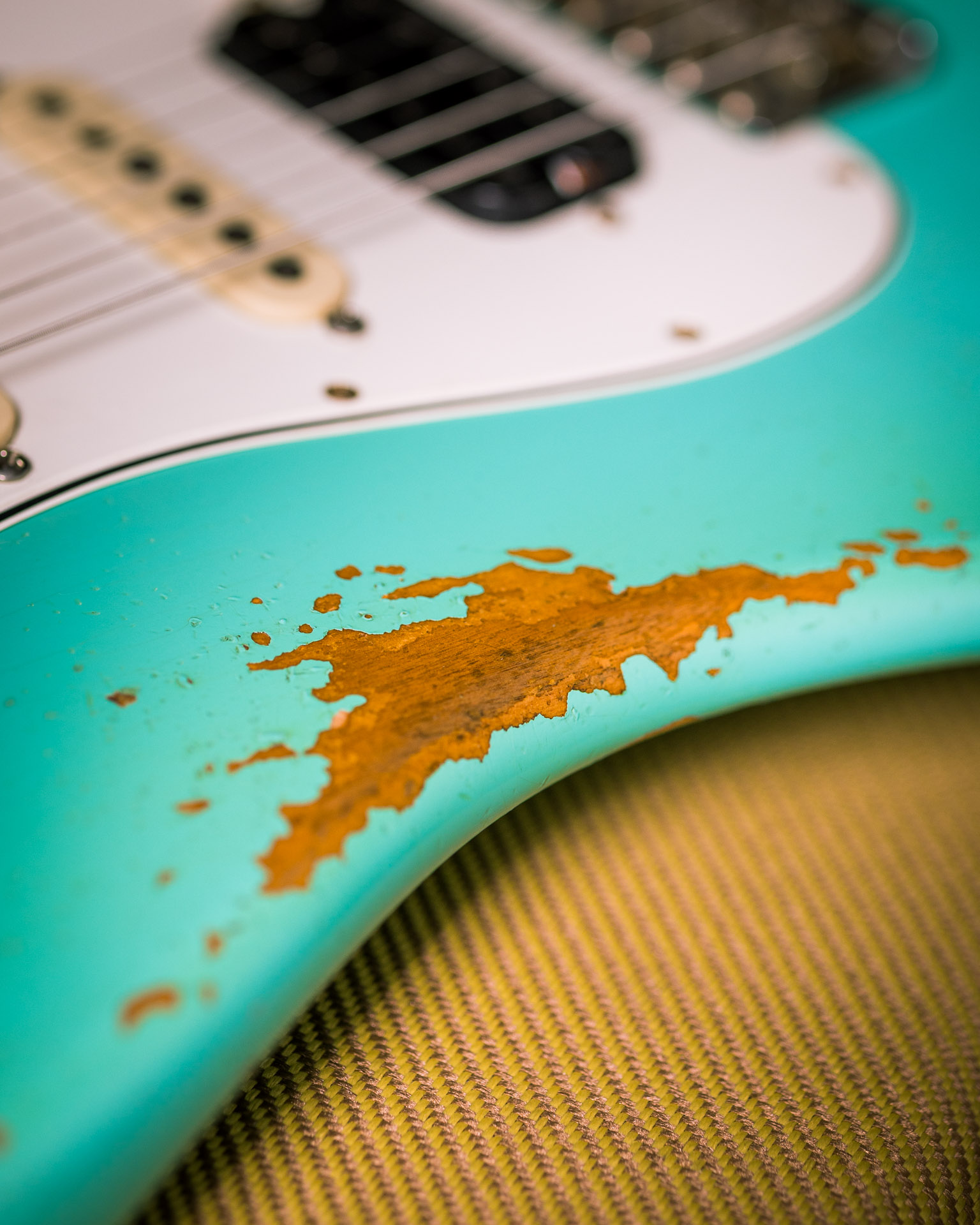 Guitarra Fender Custom Shop '69 Stratocaster HSS Heavy Relic - The