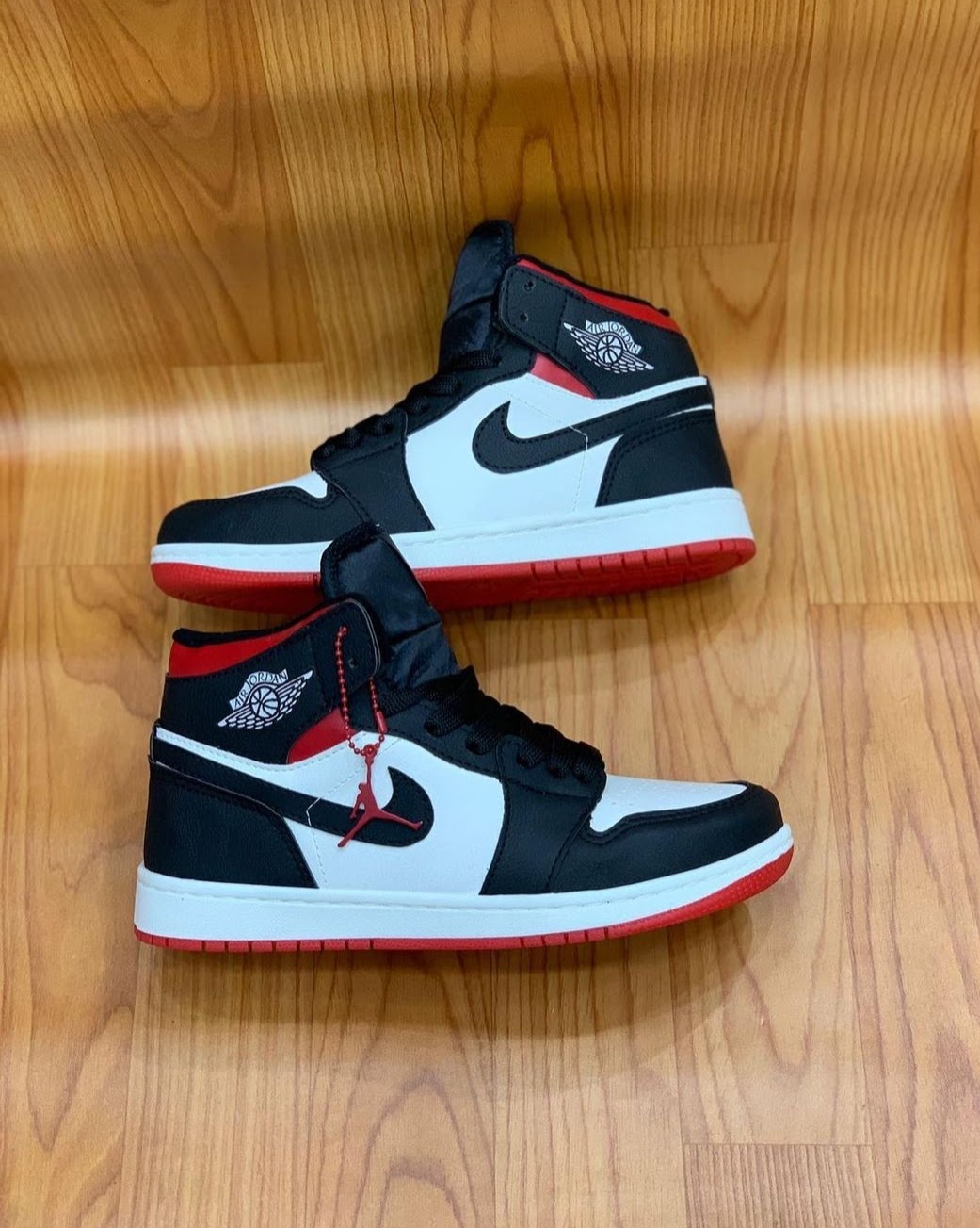 Tênis Nike Air Jordan 1 Black White Red - Preto / Branco / Vermelho -  @tenis.street