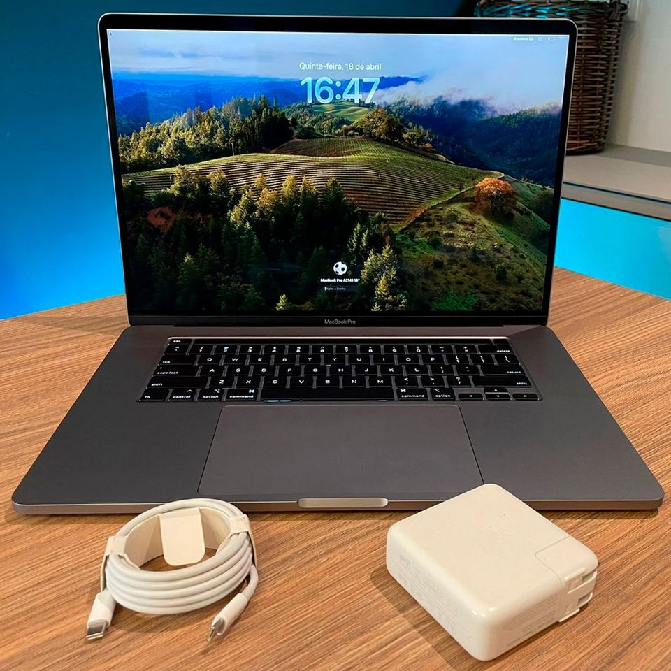 MacBook Pro 16 MacBook Pro 16