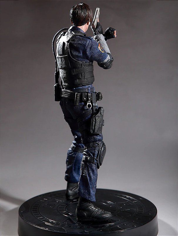 Buy Resident Evil Leon Kennedy Figure with best price in Egypt - Games