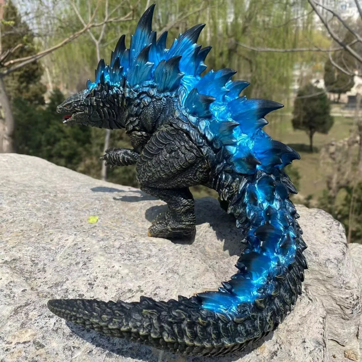 Figure Godzilla King Of The Monsters 25Cm - Cubo Nerd - O universo
