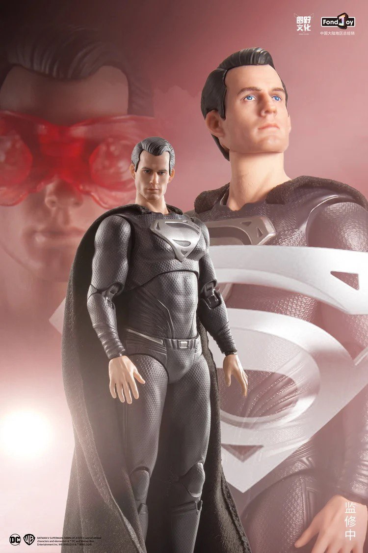 Action Figure Superman: Super-Homem Henry Cavill Escala 1/9 Fondjoy - MKP - Tudo de Marvel DC Netflix Geek Funko Pop Colecionáveis