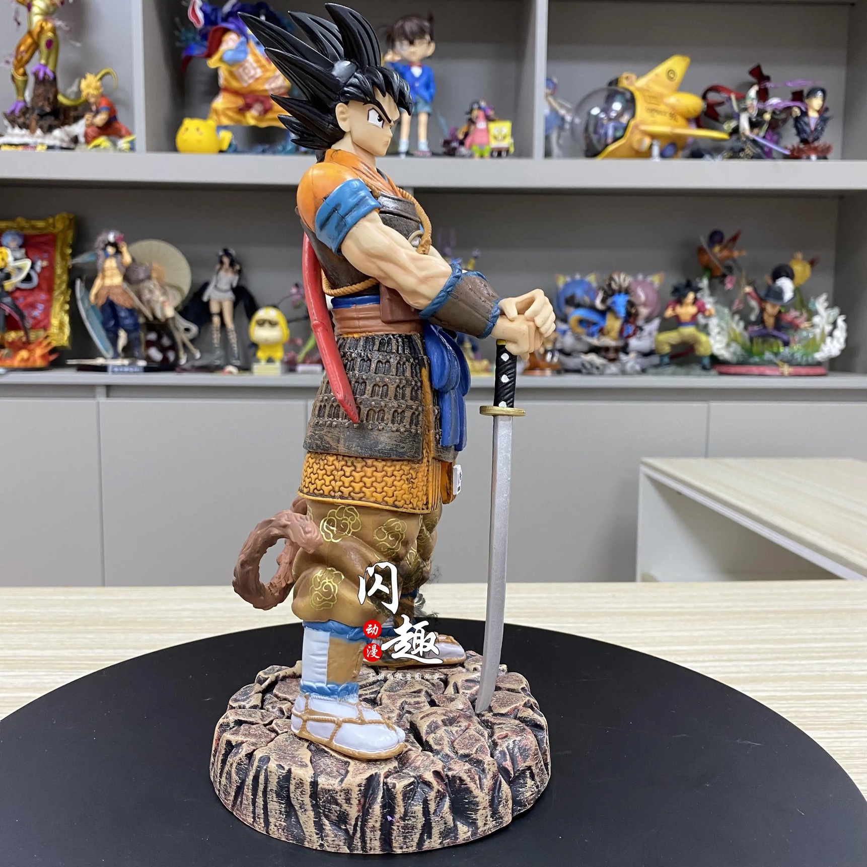 Figure Goku Bushin - Dragon Ball - Cubo Nerd - O universo geek em