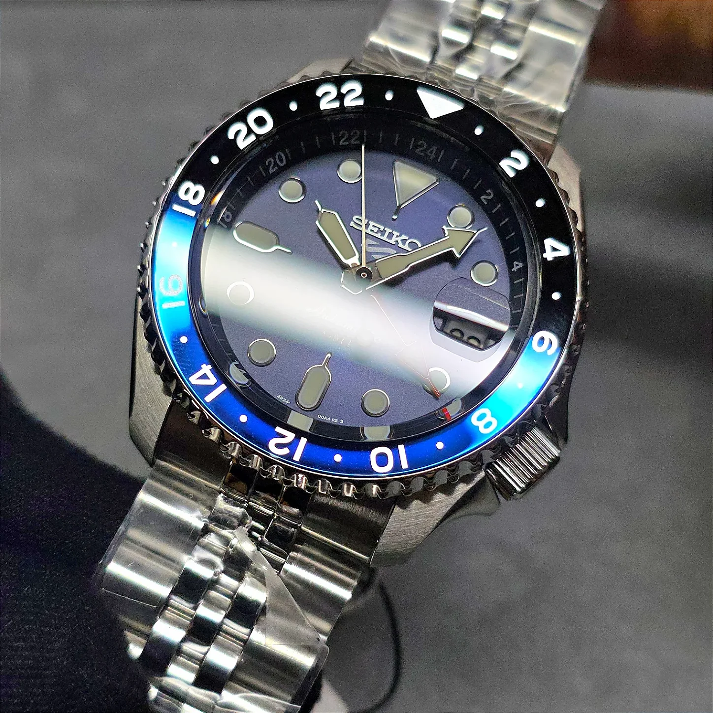 Relógio Seiko 5 Sports GMT SSK003B1 Batman - Relojoaria São Paulo