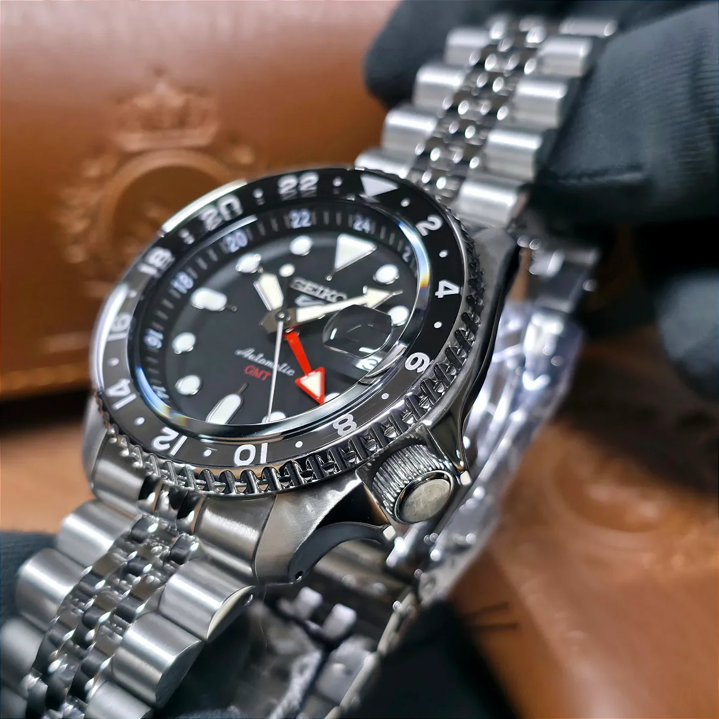 Relógio Seiko 5 Sports GMT SSK001B1 Bruce Wayne - Relojoaria São