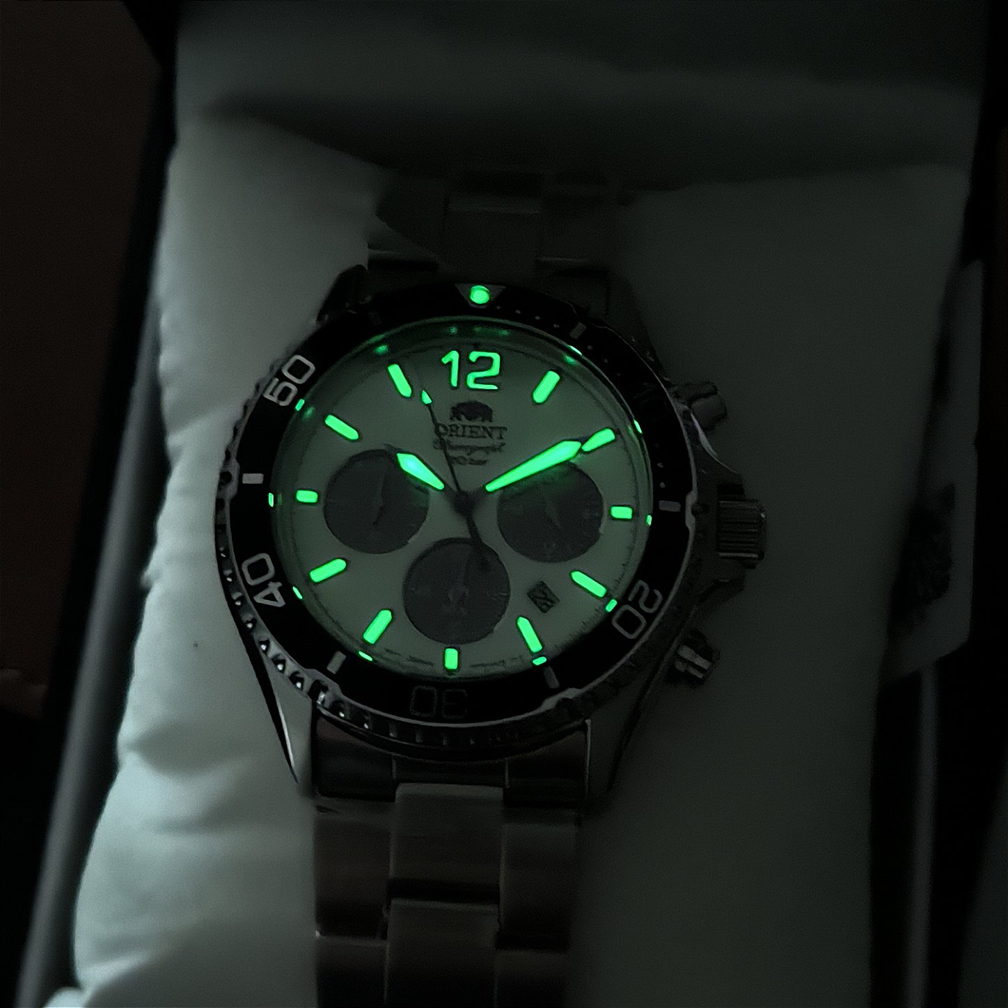 Relógio Orient Mako RA-TX0203S10B Panda Solar Cronógrafo