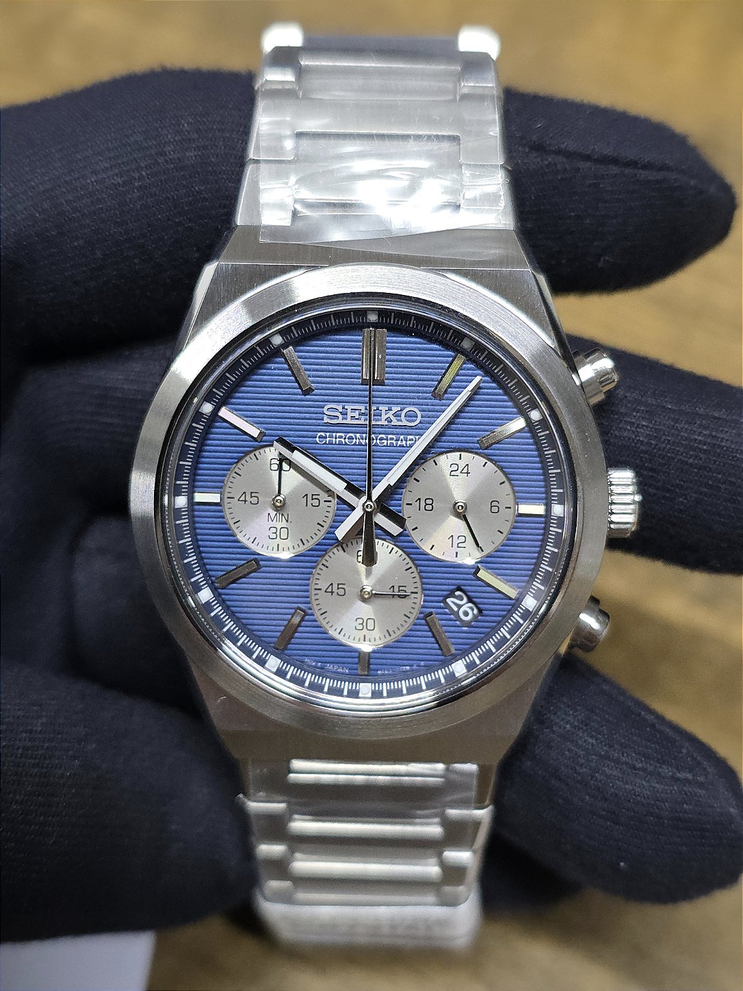 sai　SEIKO クロノグラフ ステンレススチール 青 Relógio Seiko Cronografo SSB453 Azul Safira - Relojoaria São Paulo
