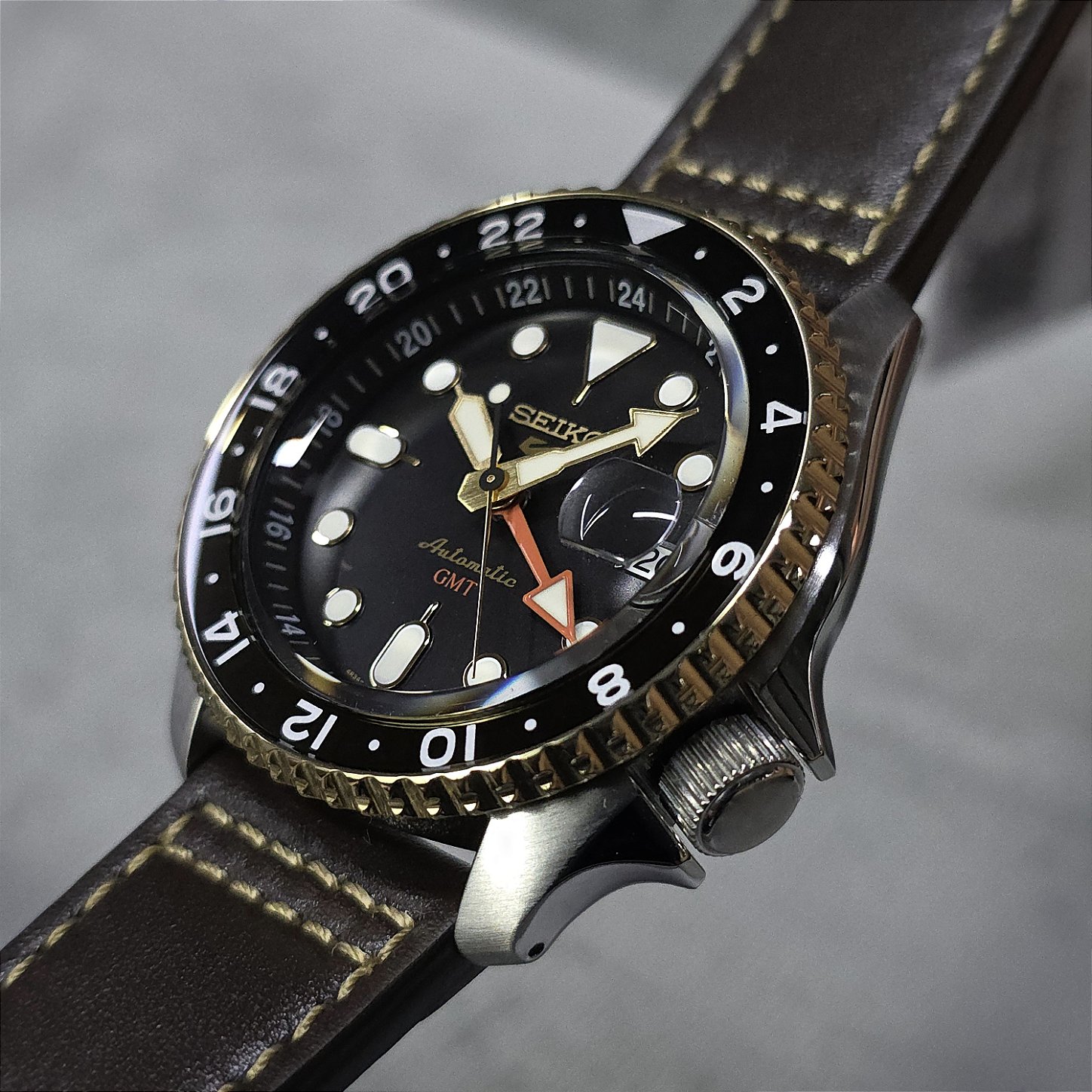 Relógio Seiko 5 Sports GMT SSK036B1 Preto Marrom - Relojoaria São