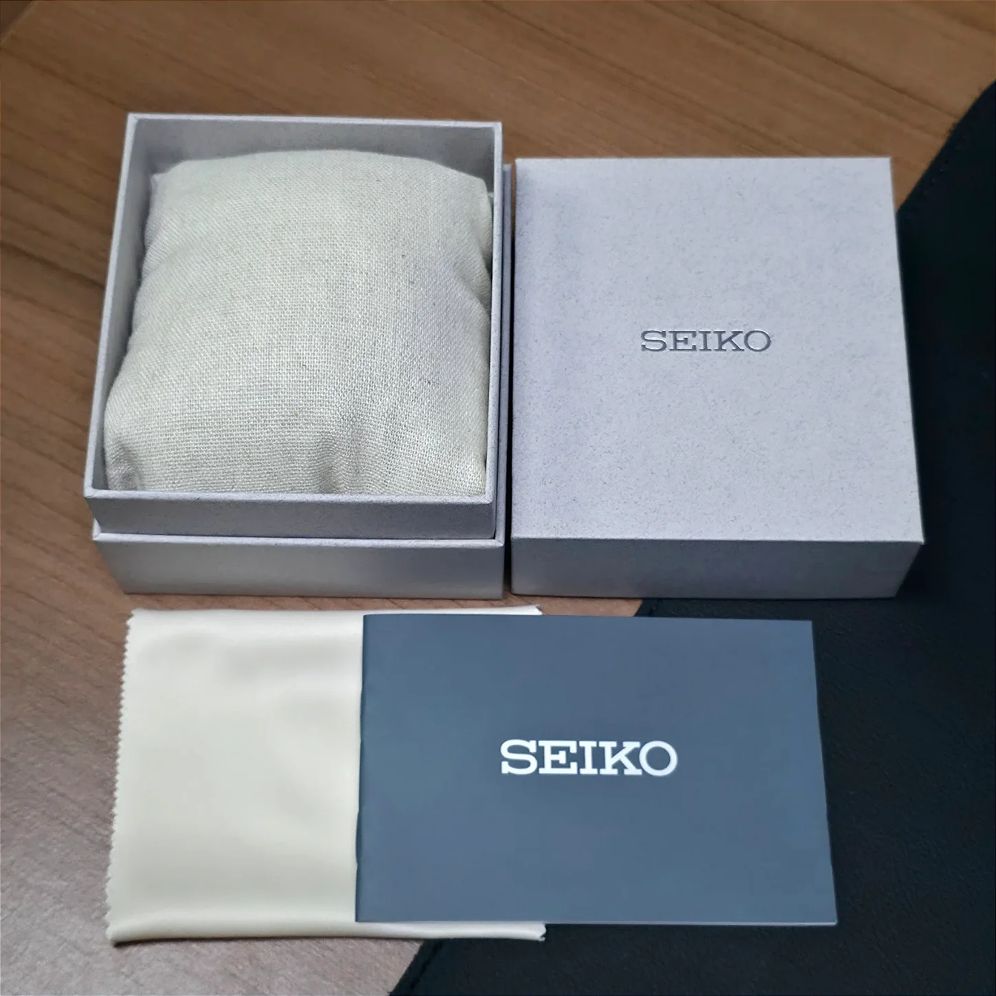 Seiko Prospex Speedtimer Solar Panda SSC961 Cronógrafo Safira 39mm