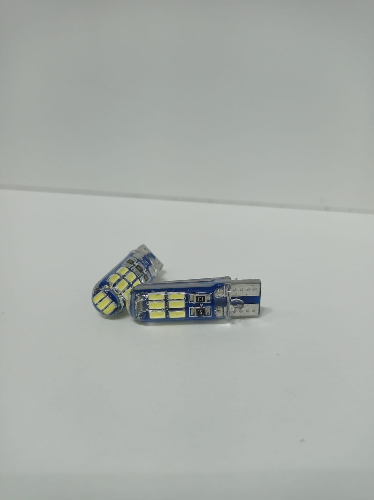 Ampoules LED W5W T10 - Blanc 6000K - 12V - Pour Veilleuses, Plaque, Intérieur Auto