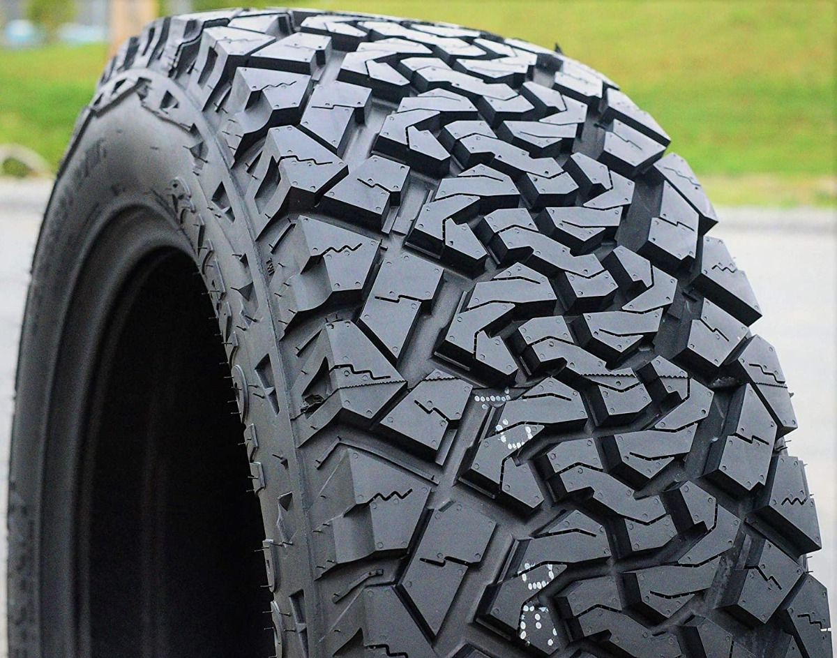 Pneu Venom Power Radial Terra Hunter X/T 275/65R18 LT 116T