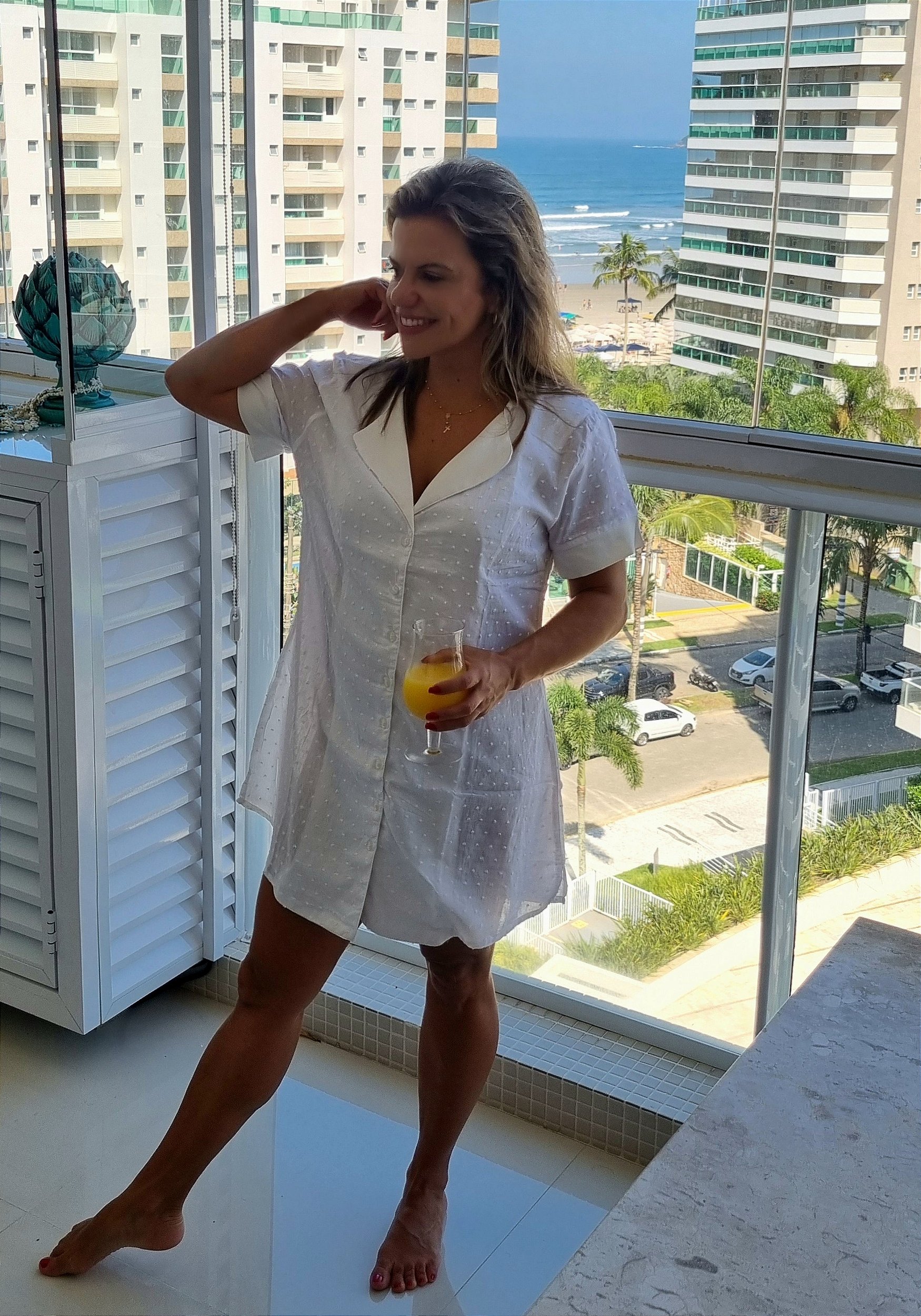 Chemise Manga Curta Camélia Branco - Pijamas de Luxo